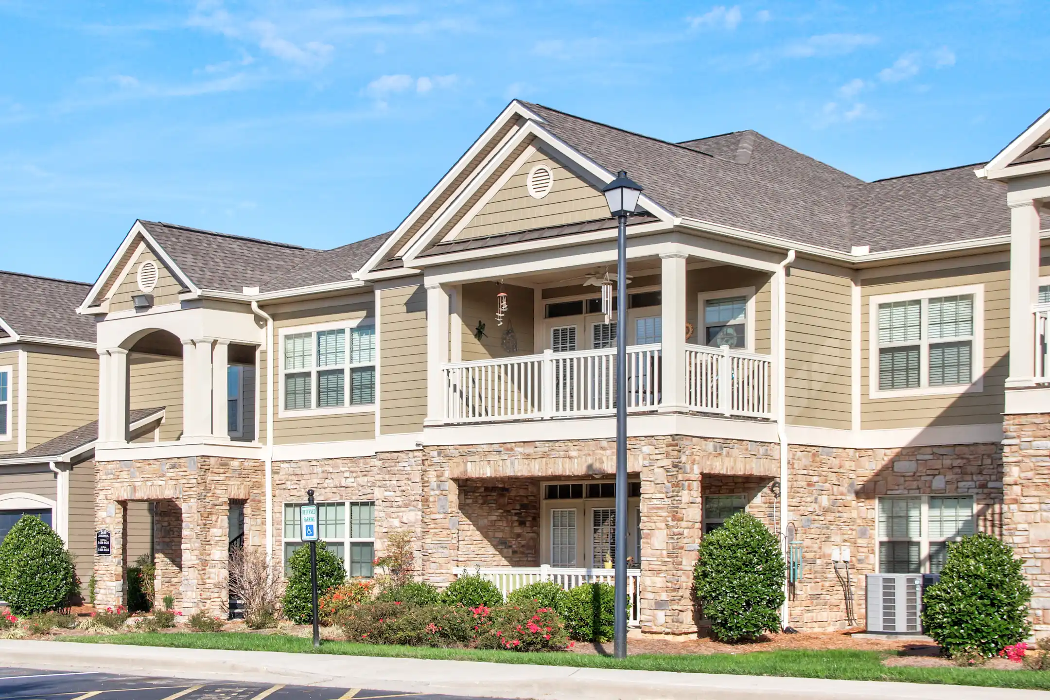 Greystone Summit 2531 Oleander Way Knoxville, TN Apartments for