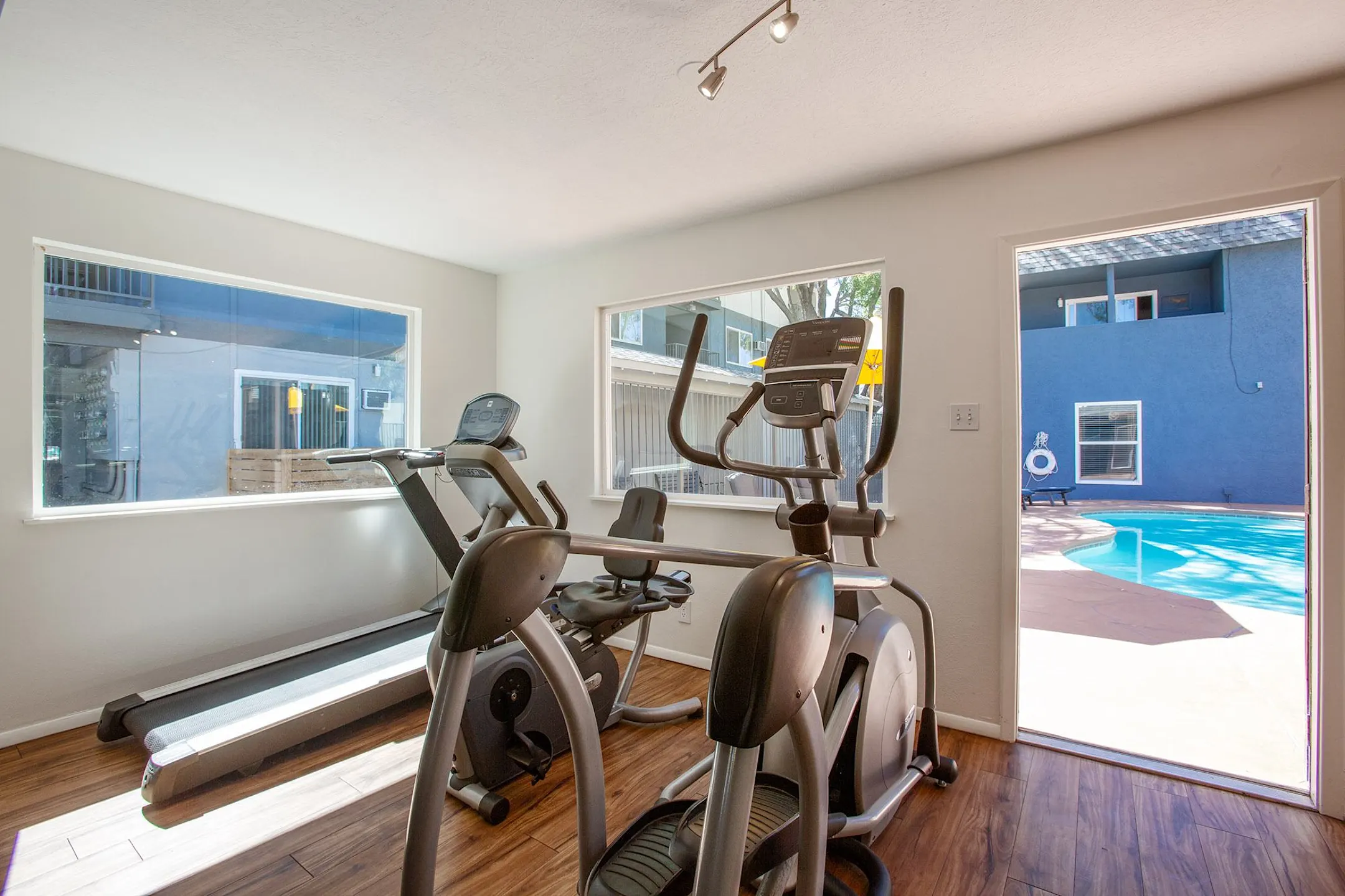 Fitness Weight Room - Encanto Lofts - Albuquerque, NM