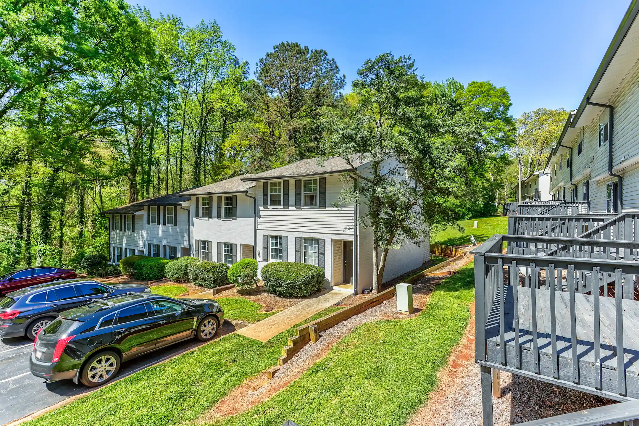 Creekview Townhomes 437 Creekview Ct Scottdale, GA Apartments for