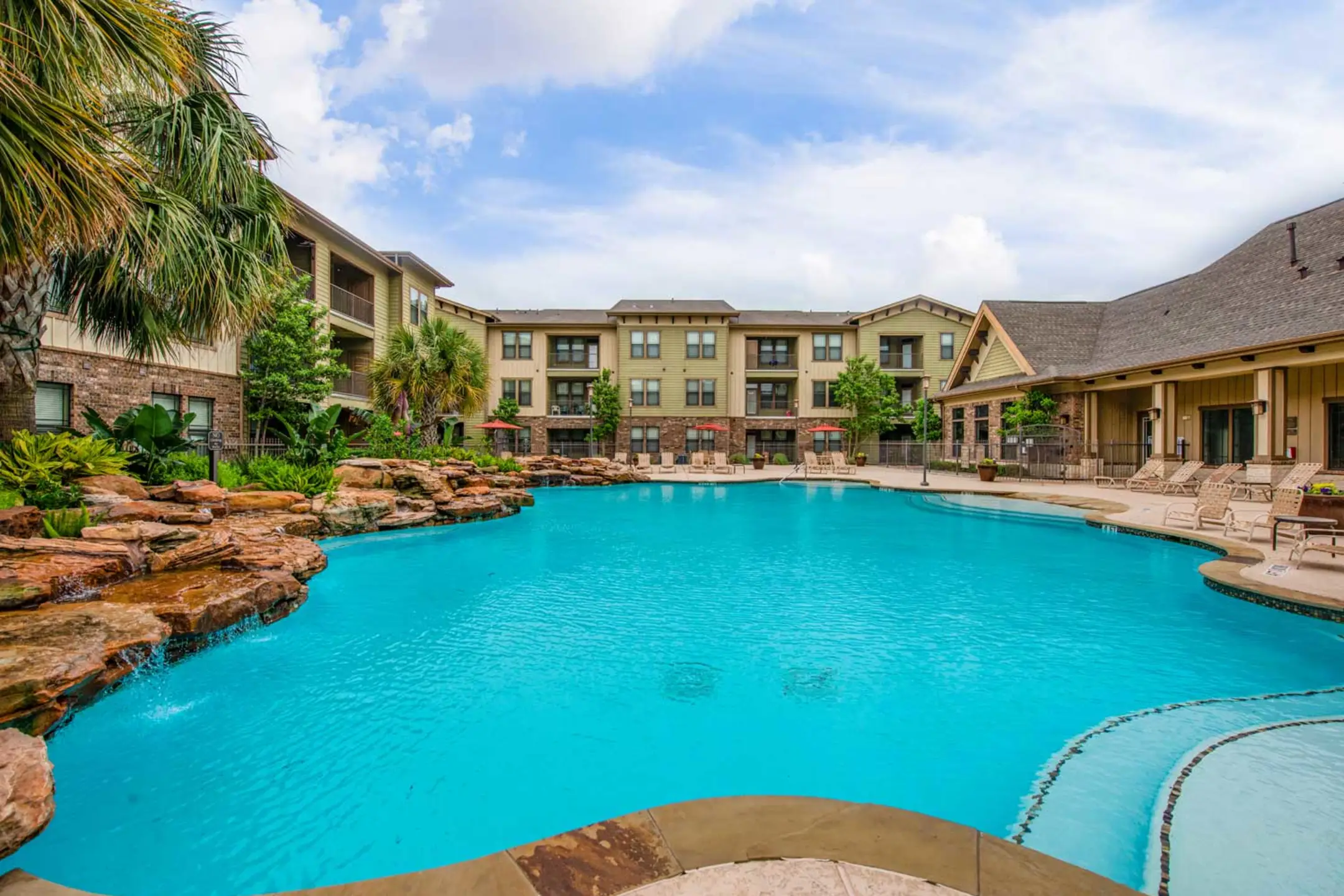Queenston Manor Apartments Houston, TX 77084