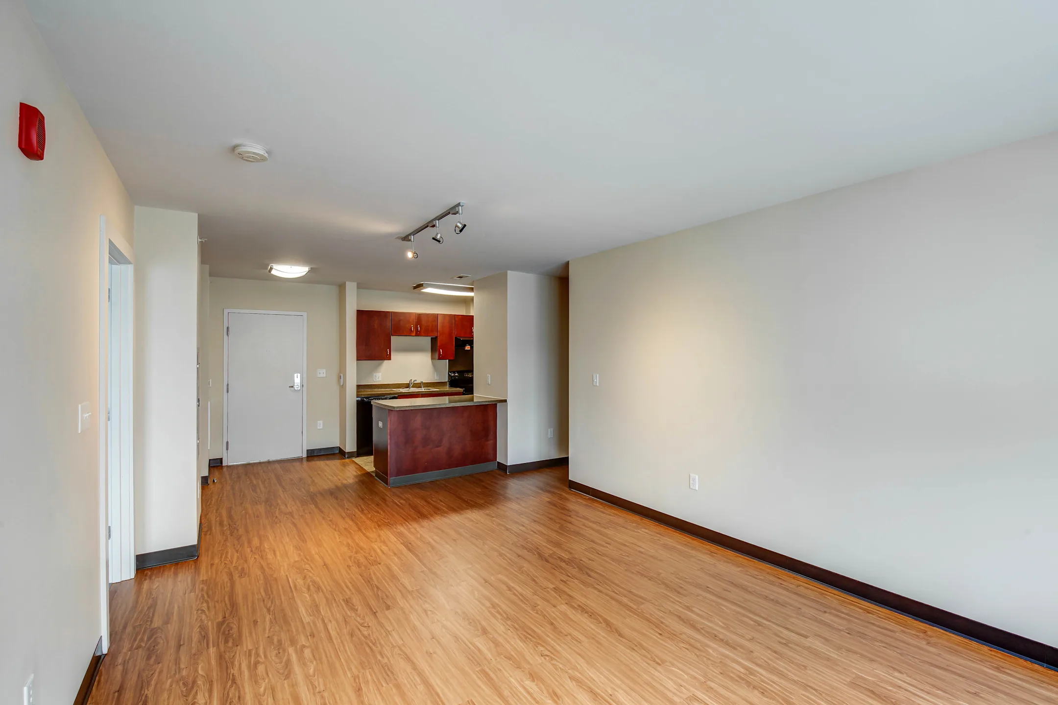 Chelmsford Woods Residences 261 Littleton Rd Chelmsford, MA