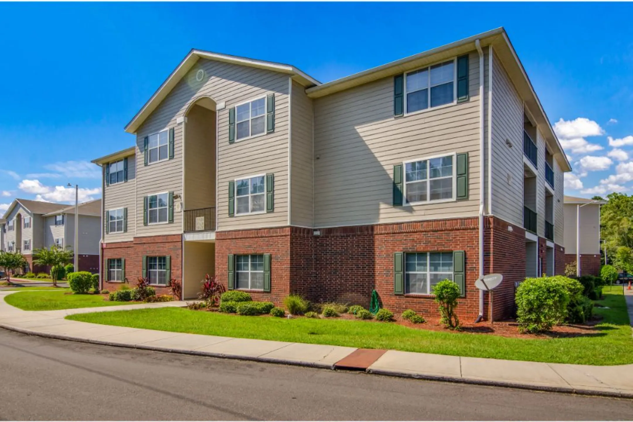 Lagniappe of Biloxi Apartment Homes 831 Cedar Lake Rd Biloxi, MS