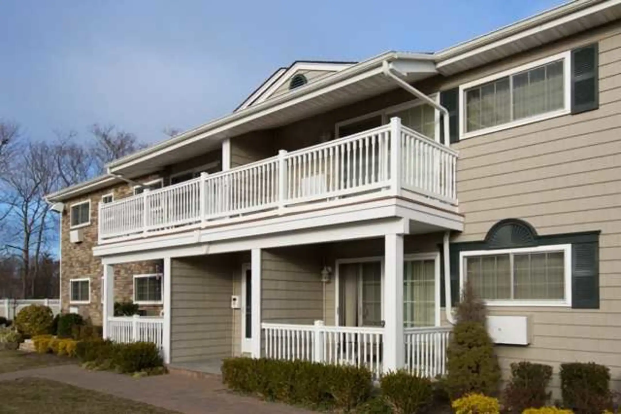 Fairfield Plaza East at Sayville 195 Lakeland Ave Sayville, NY Apartments for Rent Rent.