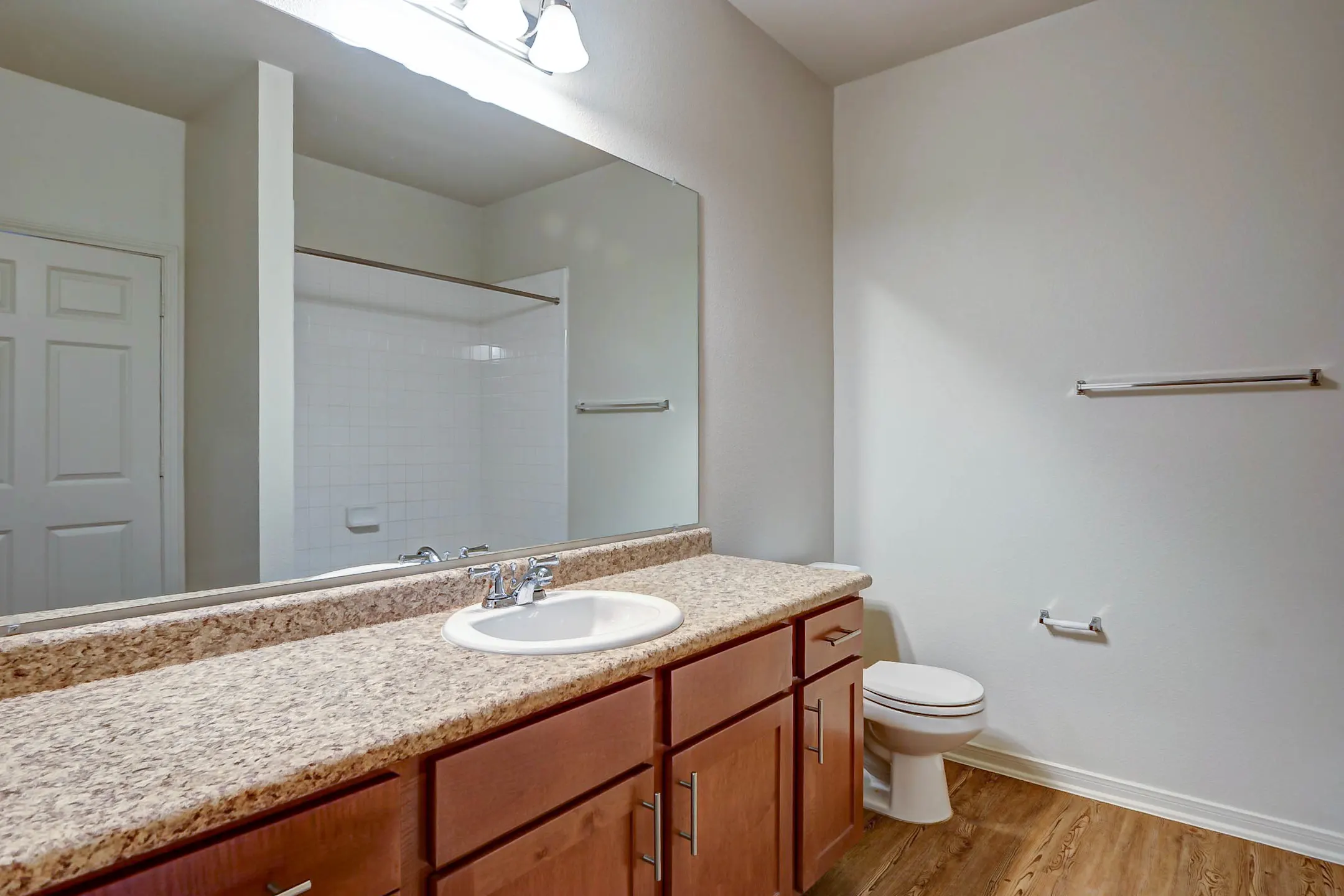 Fairway Landings at Plum Creek Apartments Kyle, TX 78640