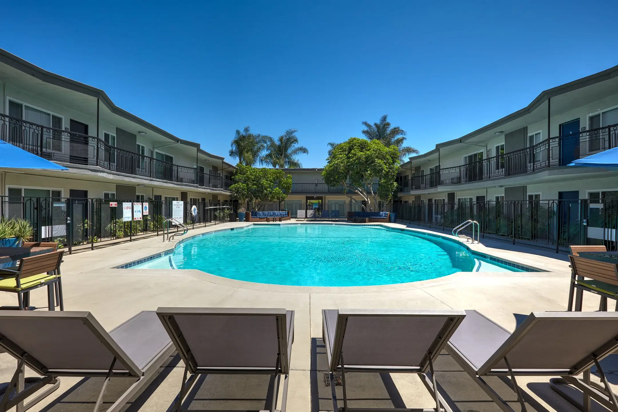 West Covina Gardens Apartments