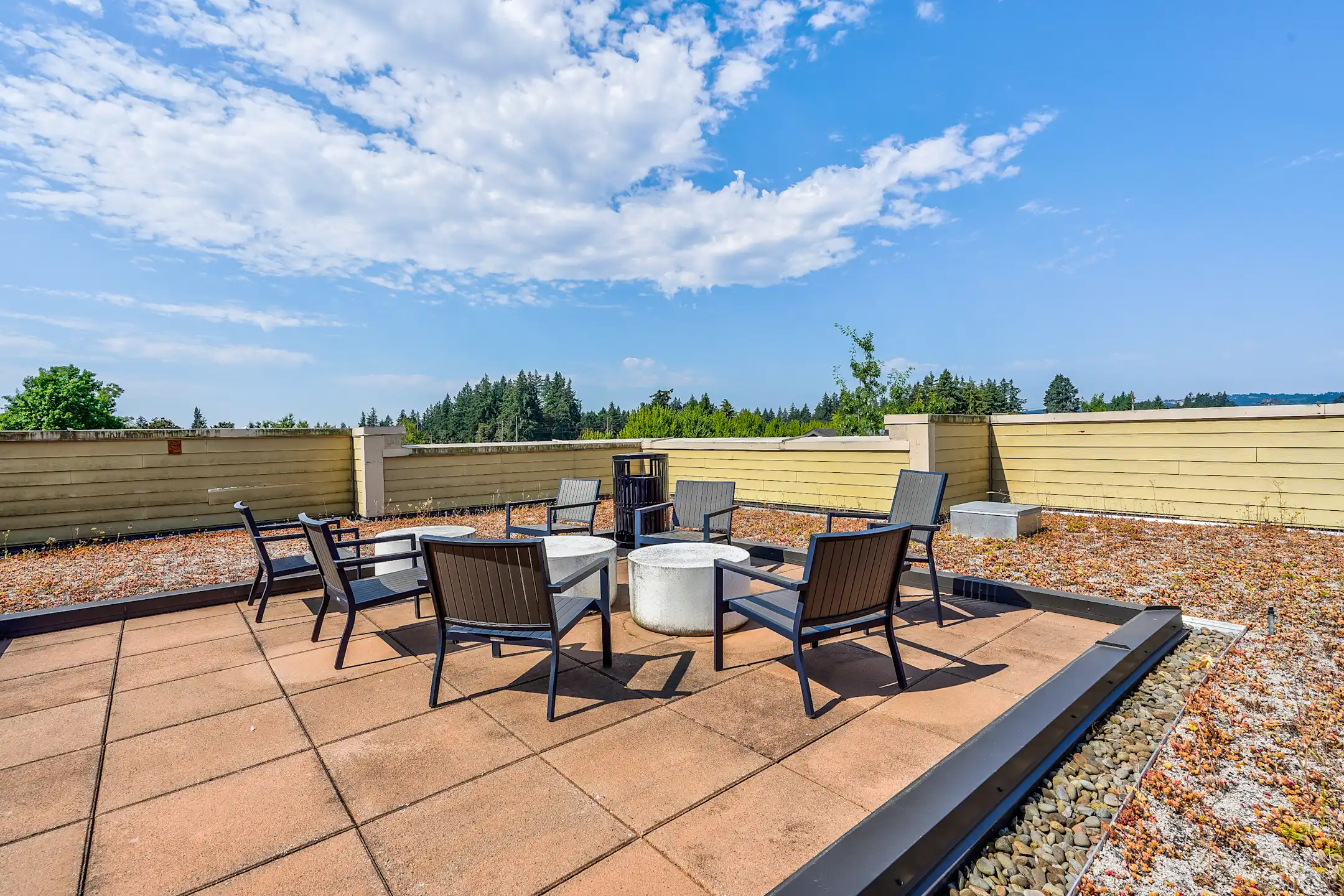 Patio / Deck - Bell Tower At Old Town Square - Wilsonville, OR