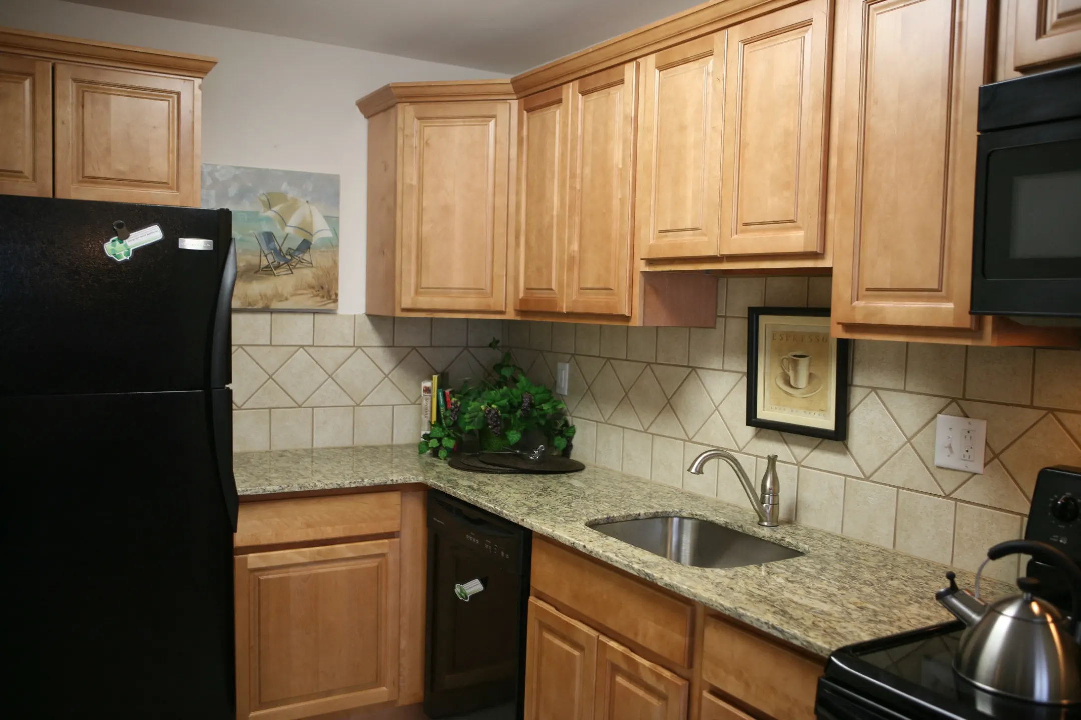 Kitchen - 450 Green Apartments - Norristown, PA