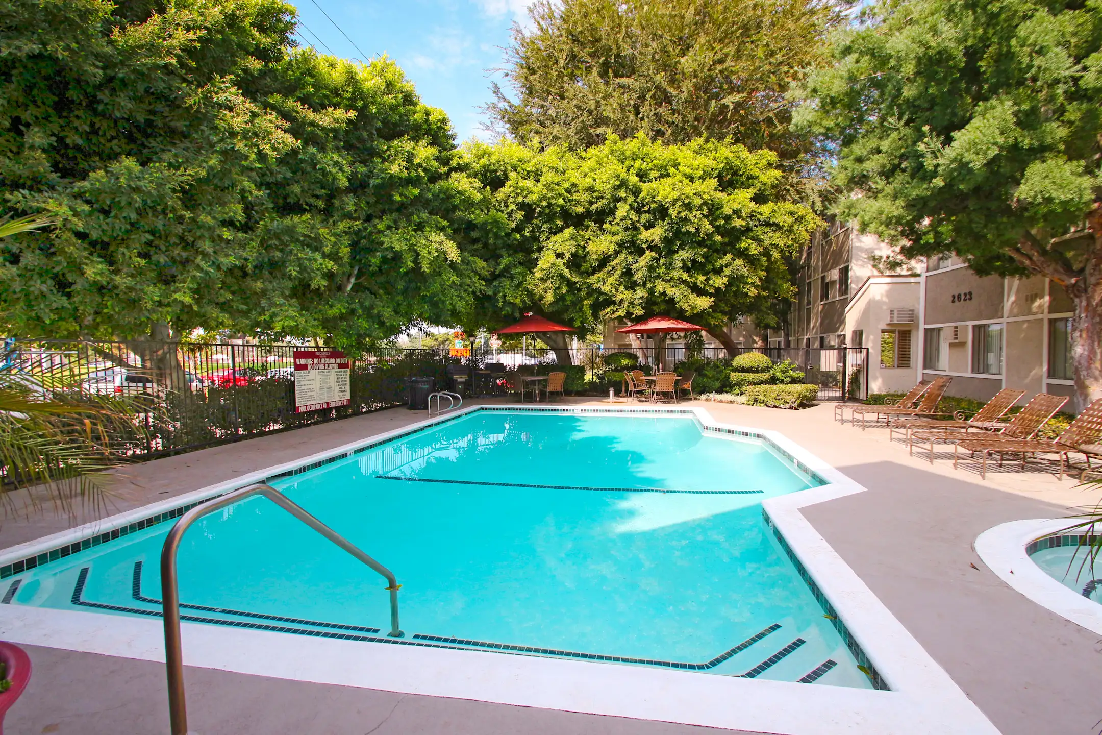 Piccadilly Square Apartments Fullerton, CA 92831