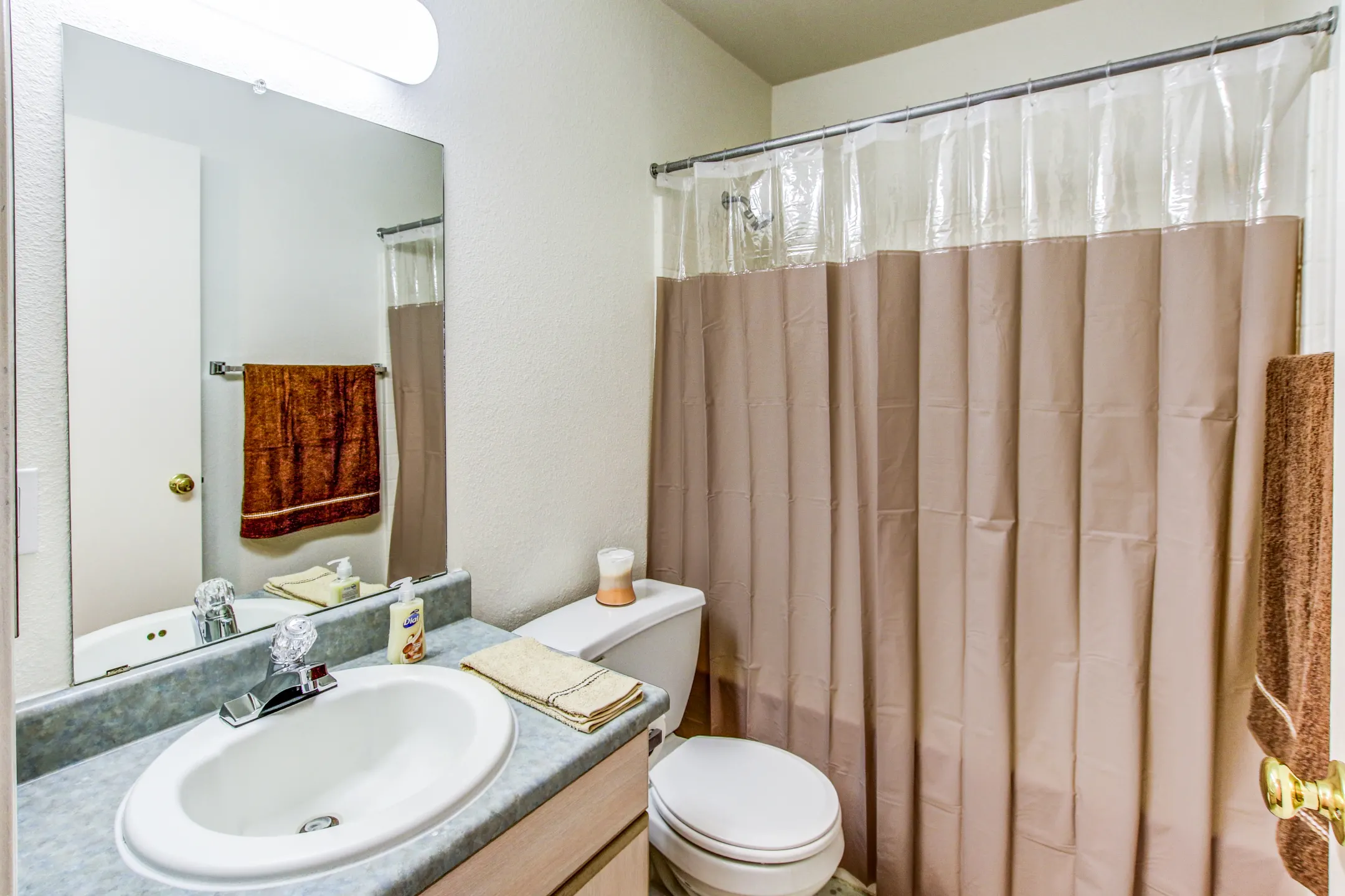 Bathroom - Casa De Roman - Somerton, AZ