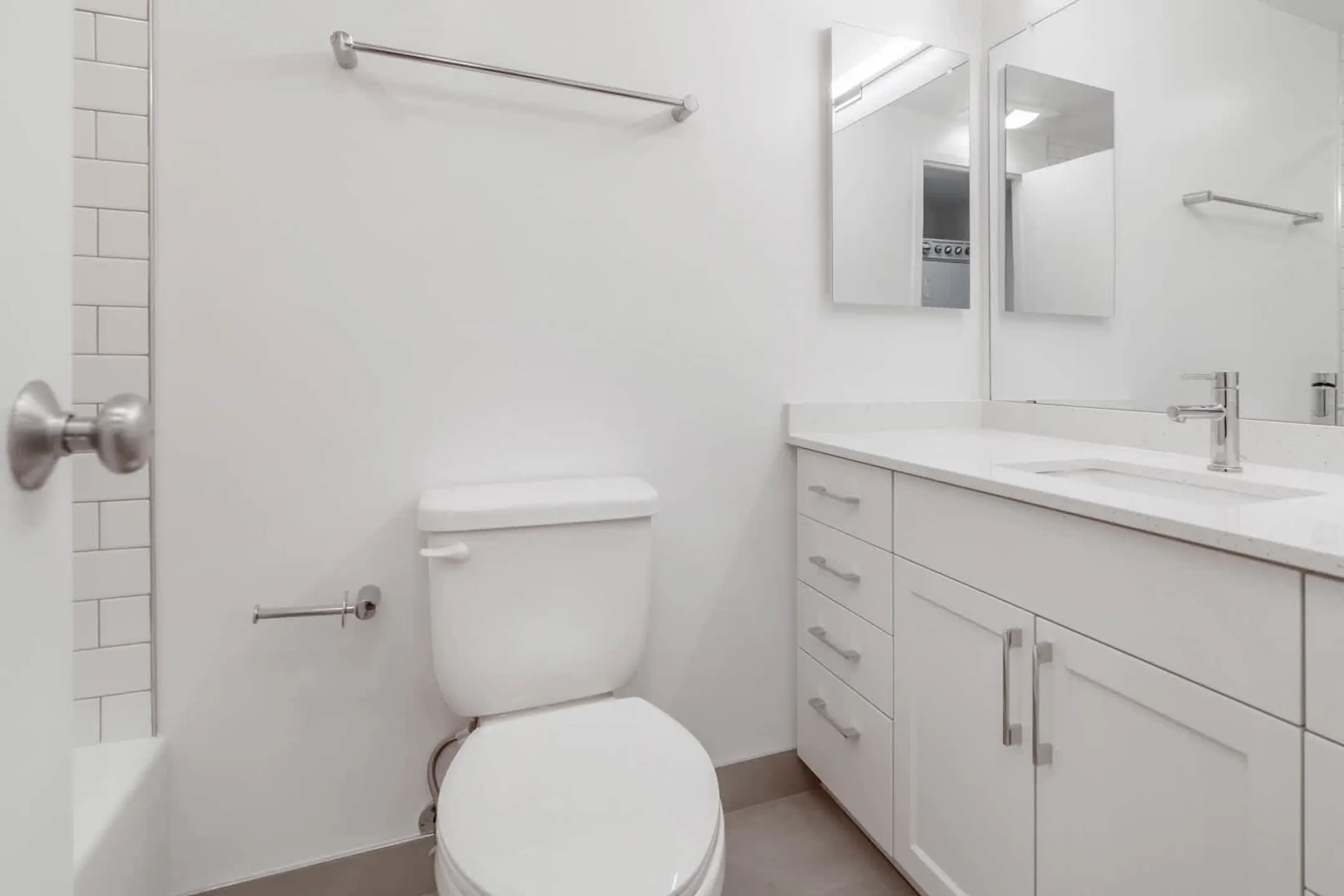 Bathroom - Crystal Place - Arlington, VA