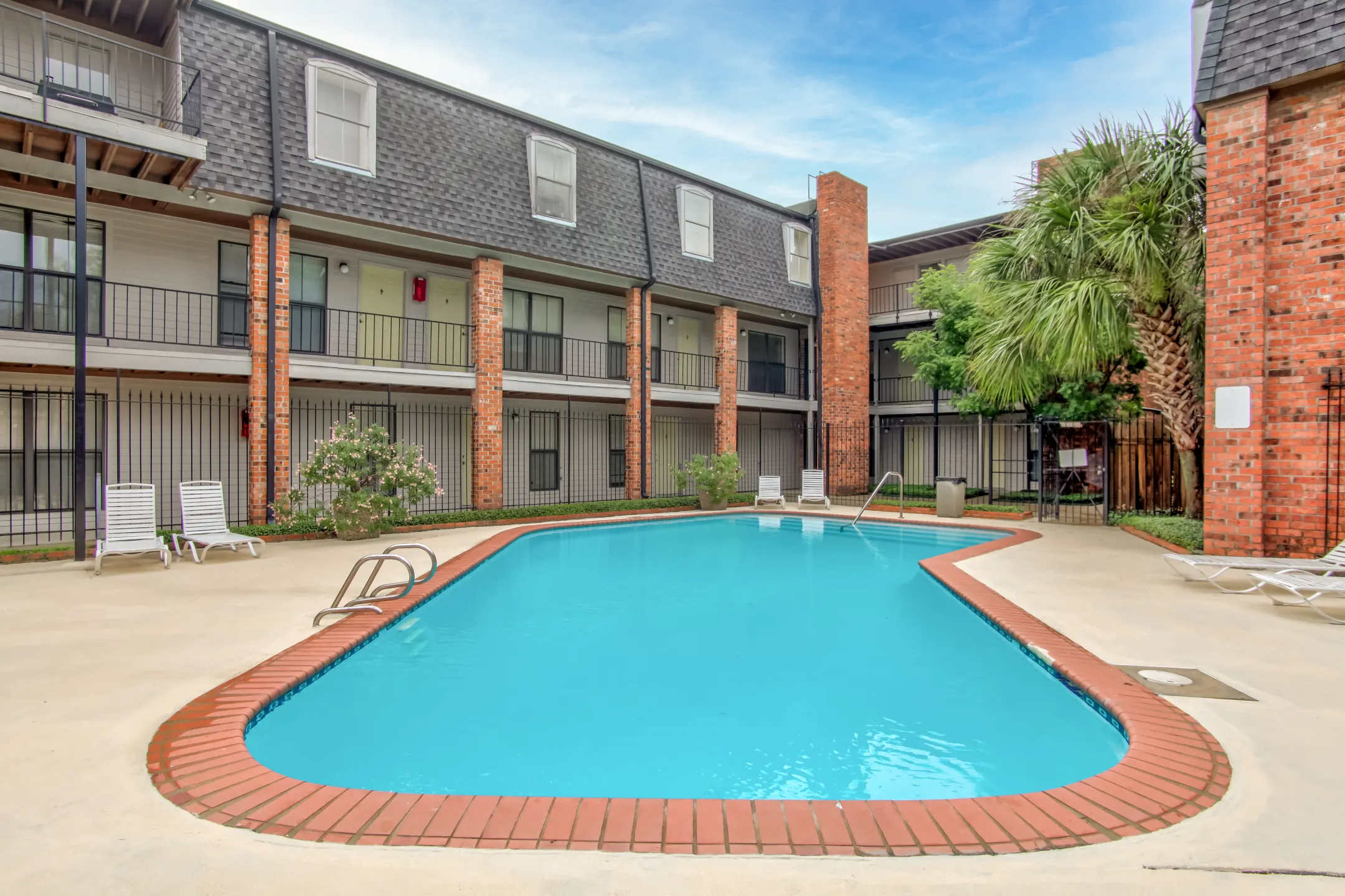 Pool - Cypress Trace Apartments - New Orleans, LA