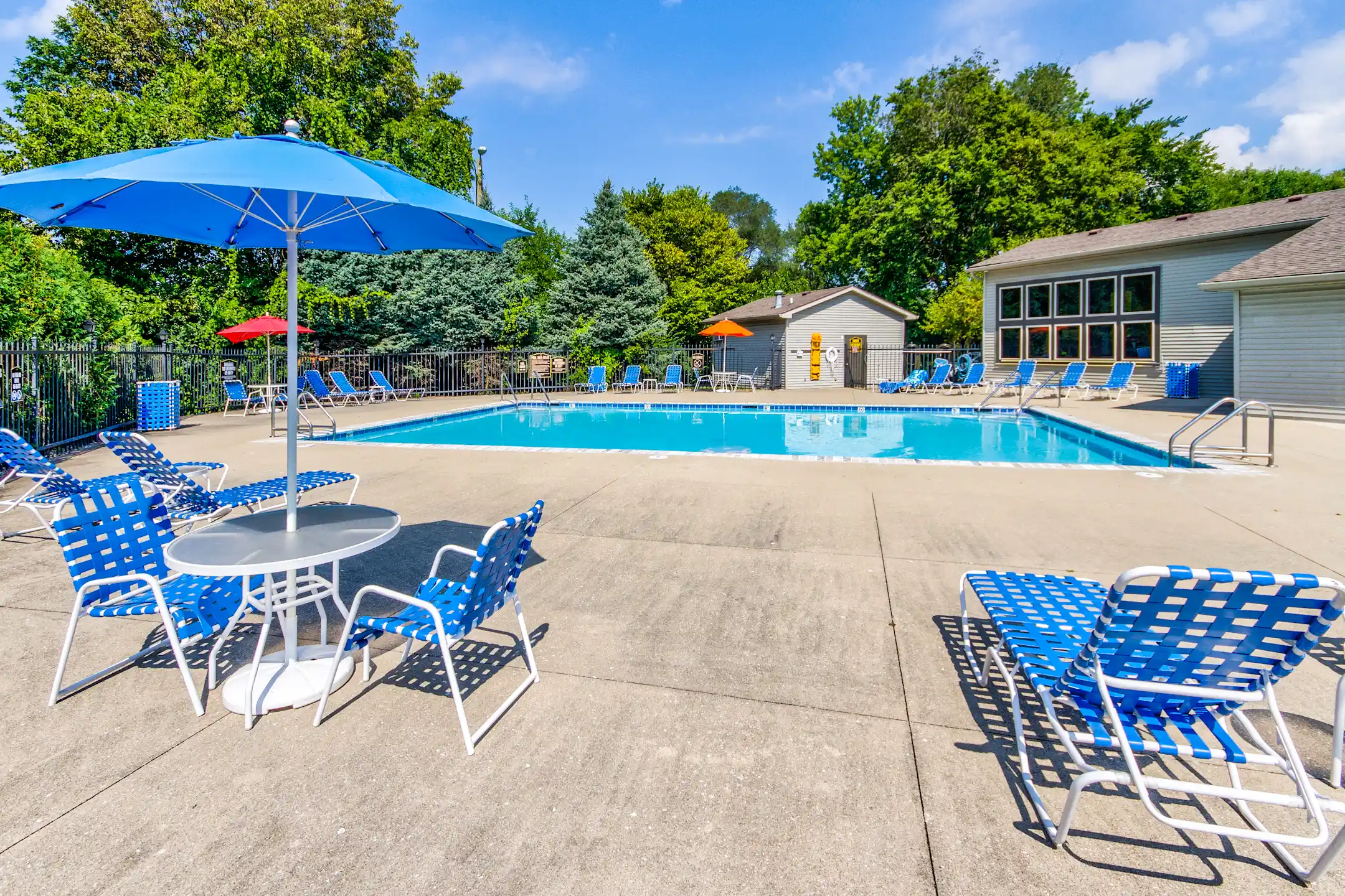 Creek Bay At Meridian Woods Apartments Indianapolis, IN 46217