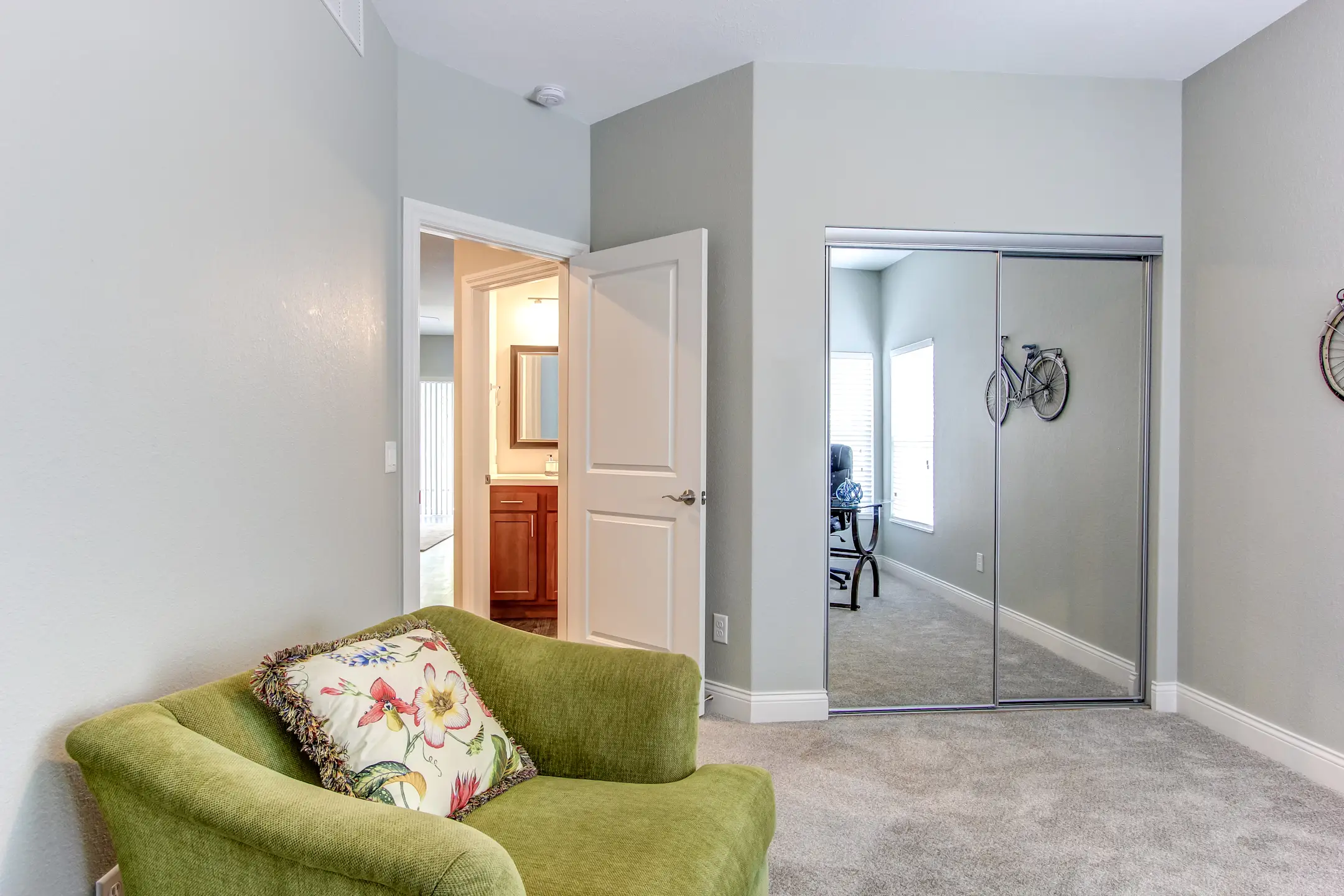 Bedroom - The Colony @ Rolf Park - Maumee, OH