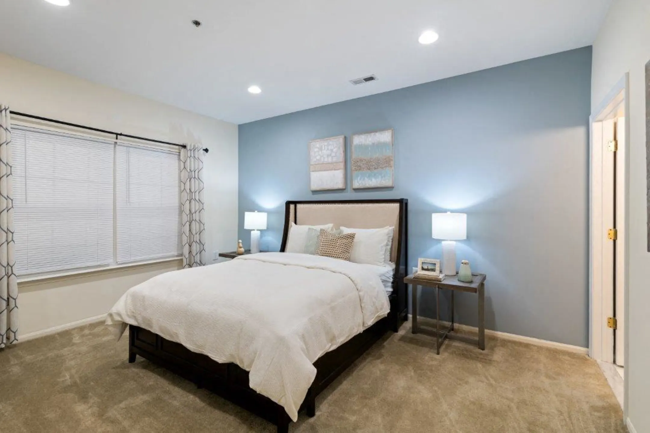 Woodview at Marlton Apartment Homes 175 Daphne Dr Marlton, NJ