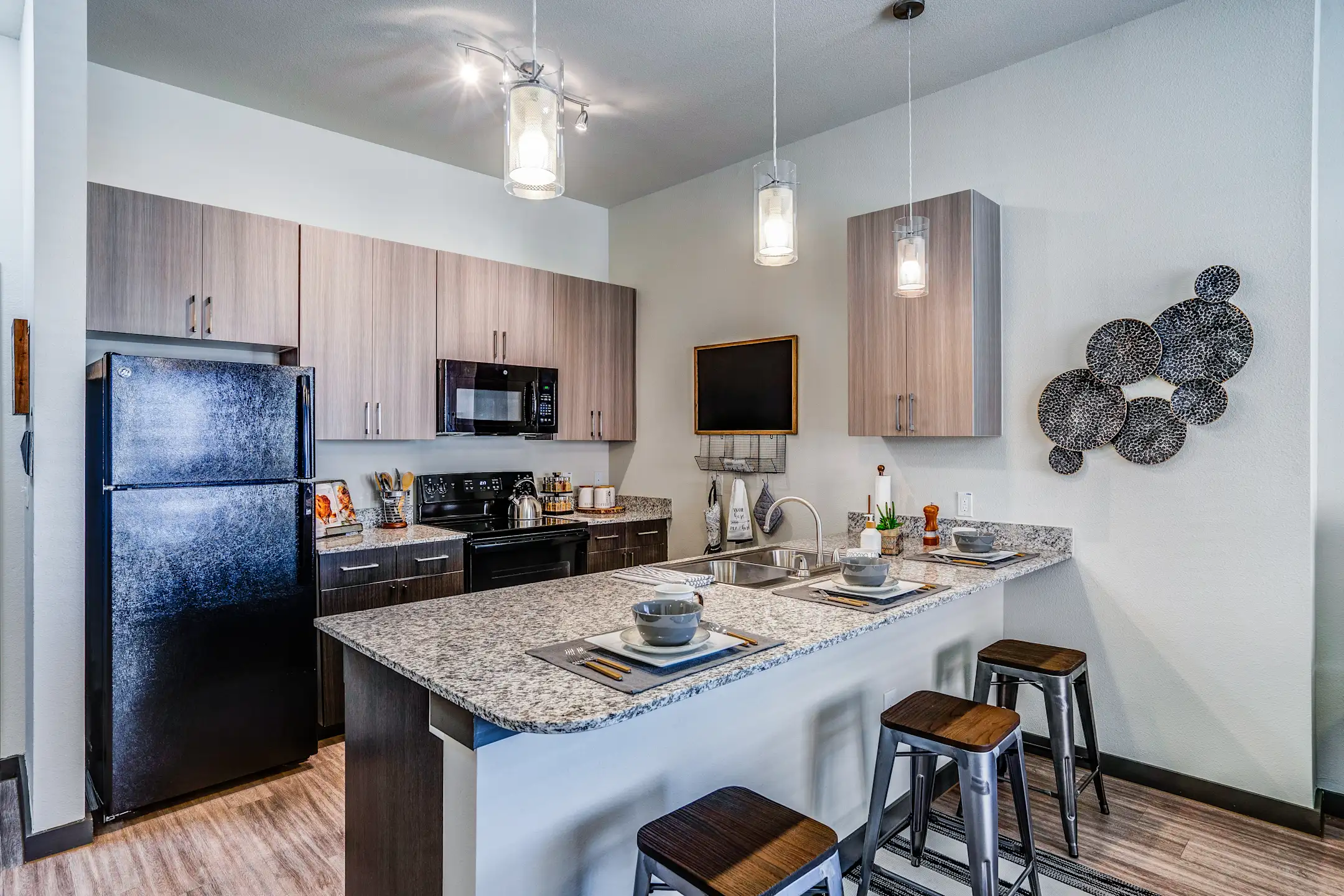 The Liberty 400 S Culberson St Gainesville, TX Apartments for Rent