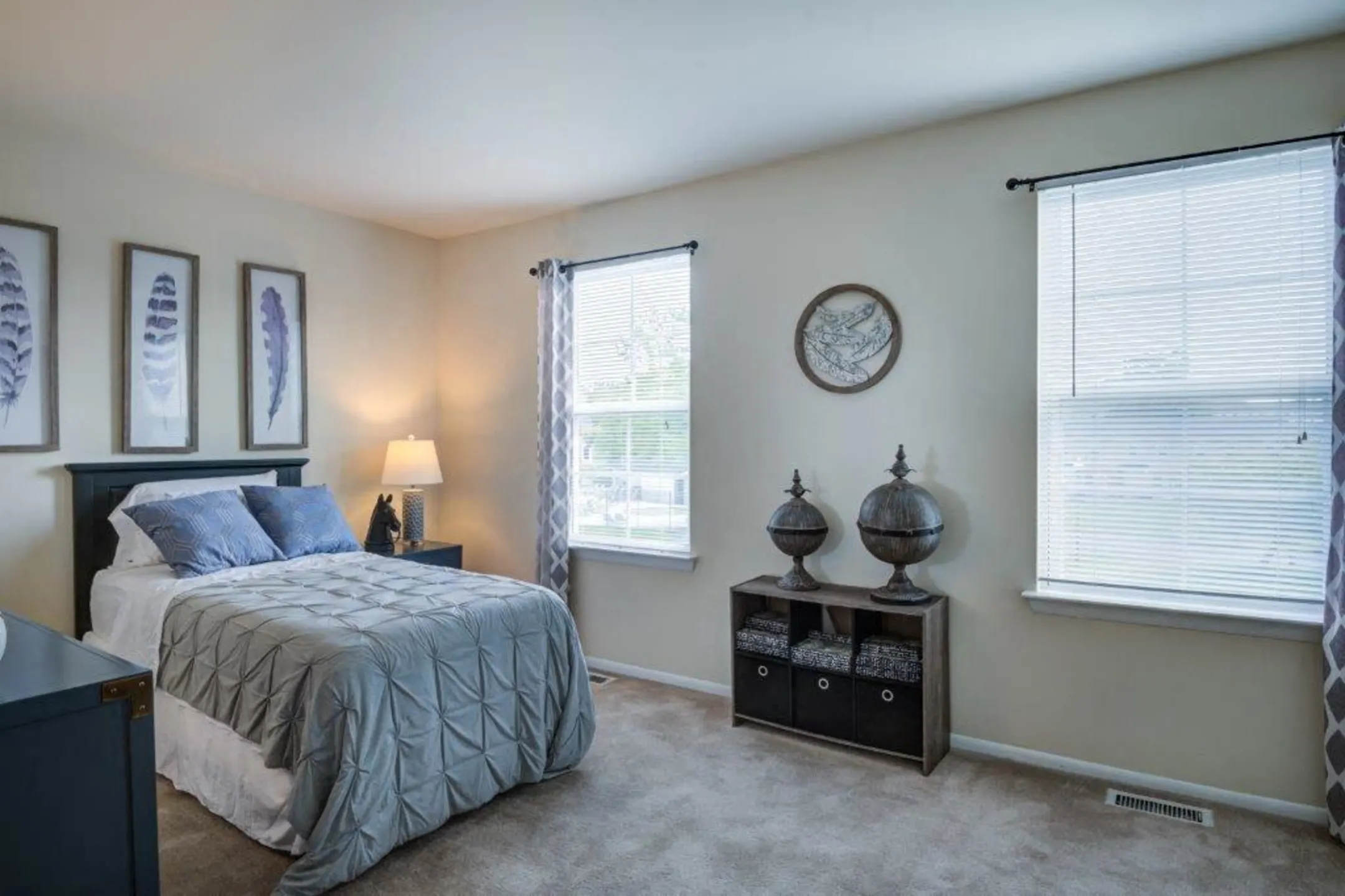 The Townhomes at Diamond Ridge Apartments Windsor Mill, MD 21244