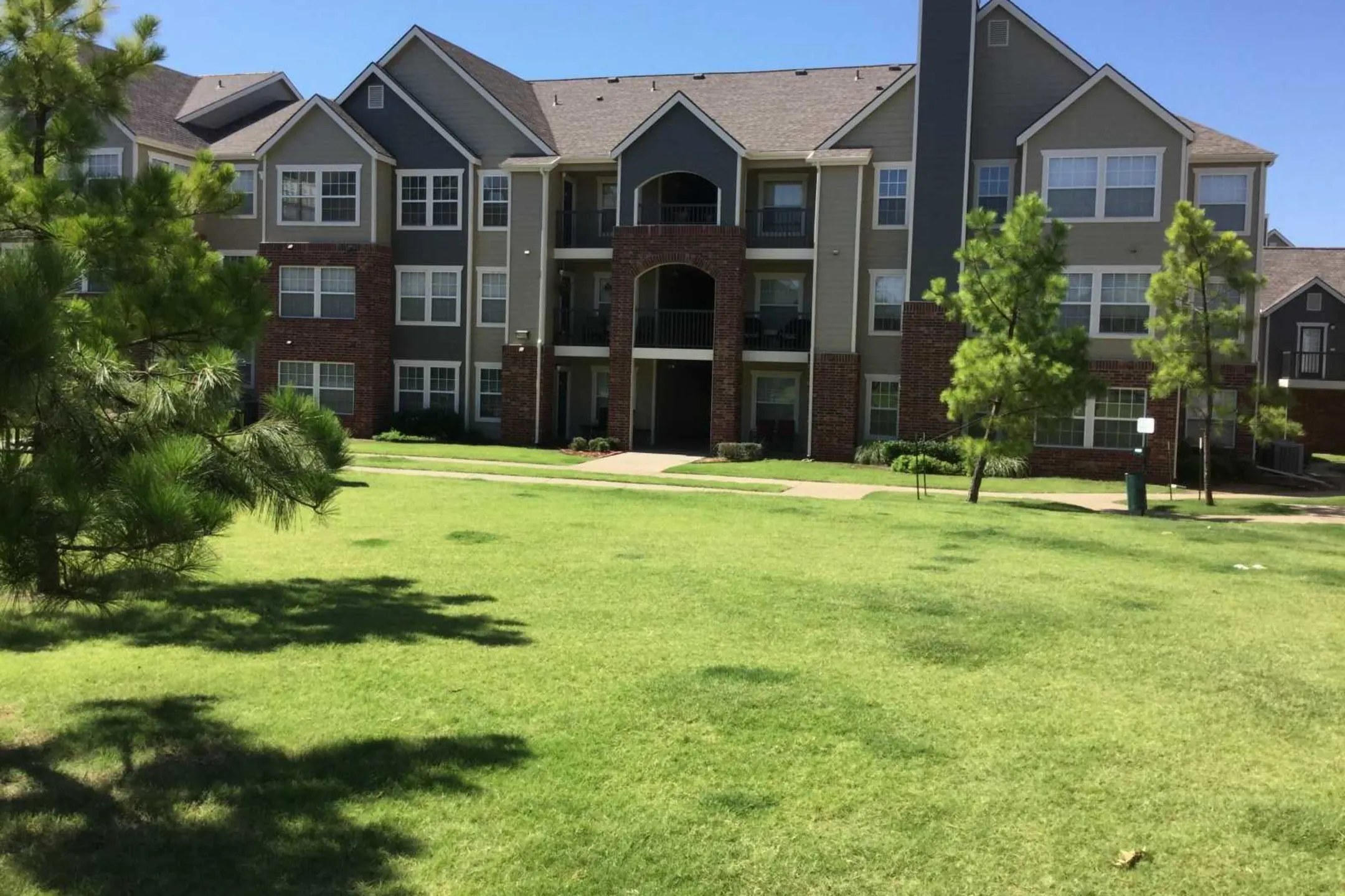 Westpointe Apartments Yukon