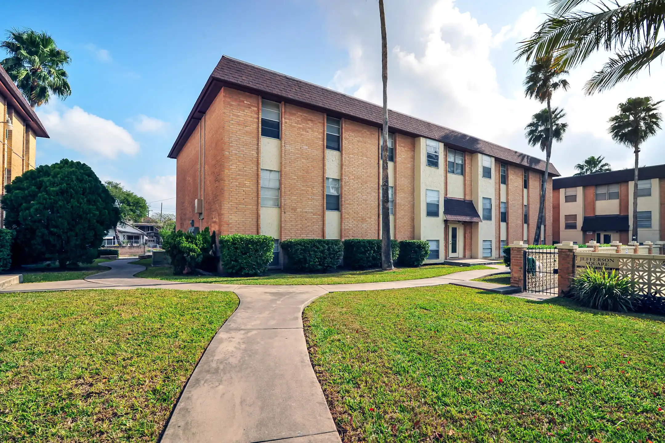Jefferson Square Apts 230 W Jefferson St Brownsville, TX Apartments