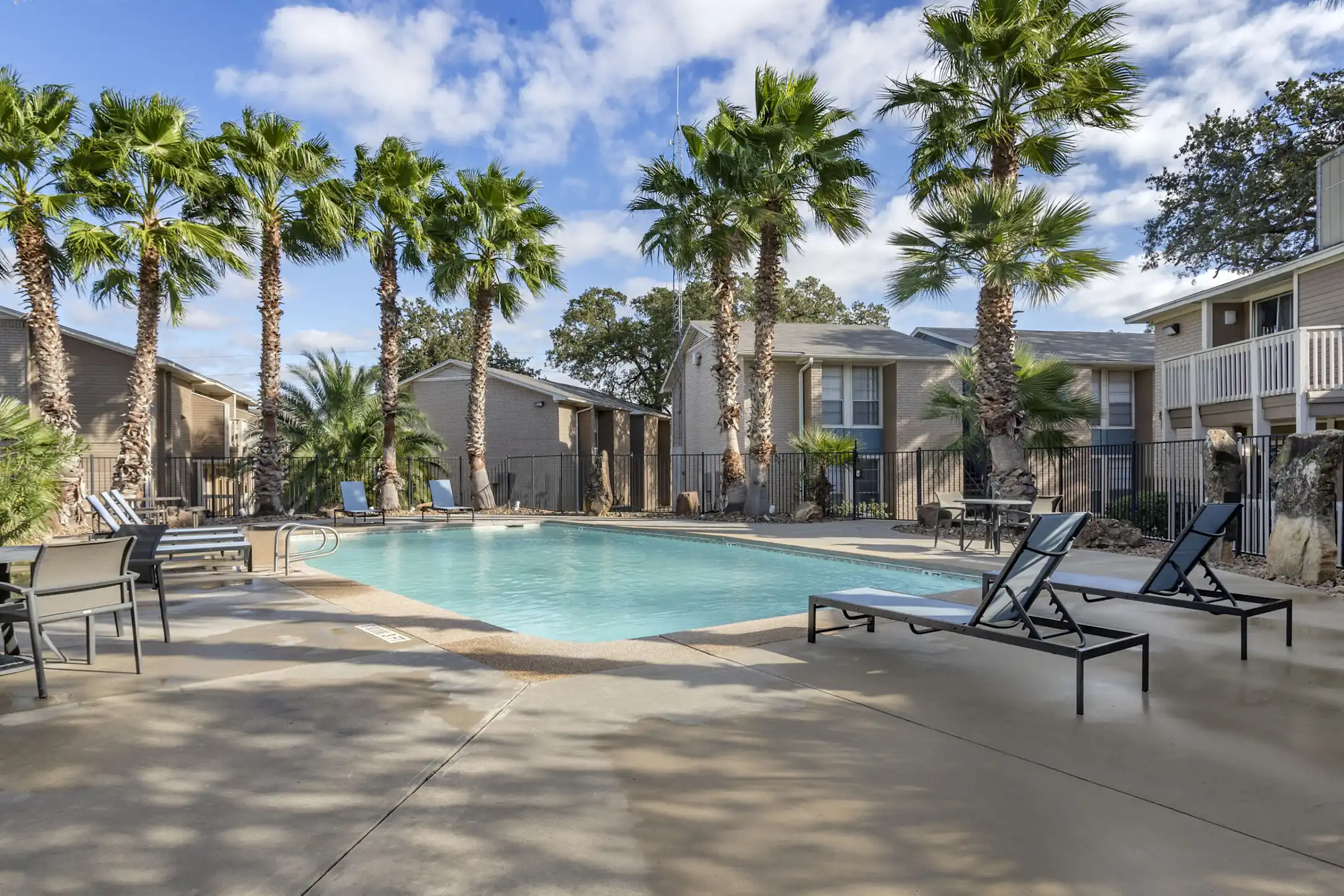 The Halston Apartments College Station, TX 77840