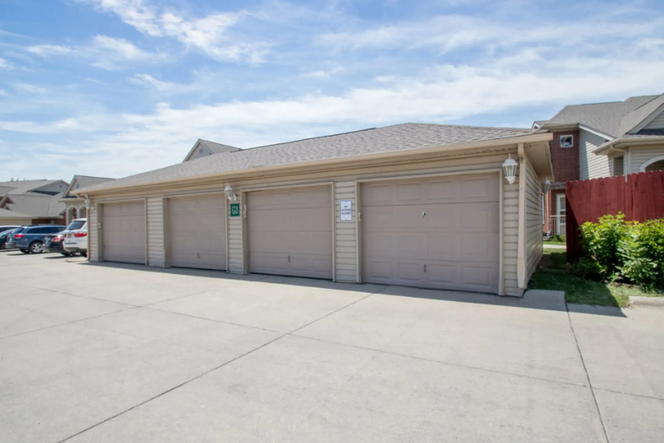 The Ave at Johnston Commons 6200 Clark Lane Johnston, IA Apartments