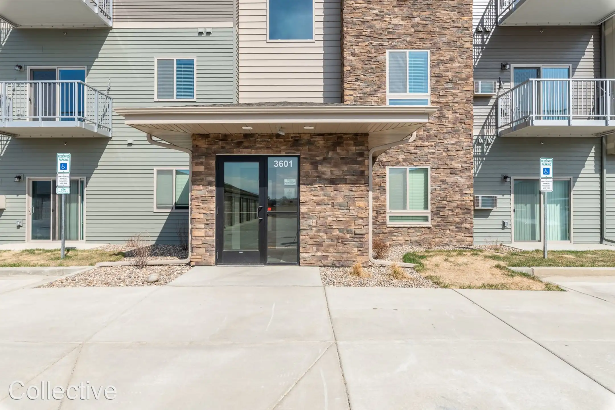 Building - Dwell at Lakewood - Mandan, ND