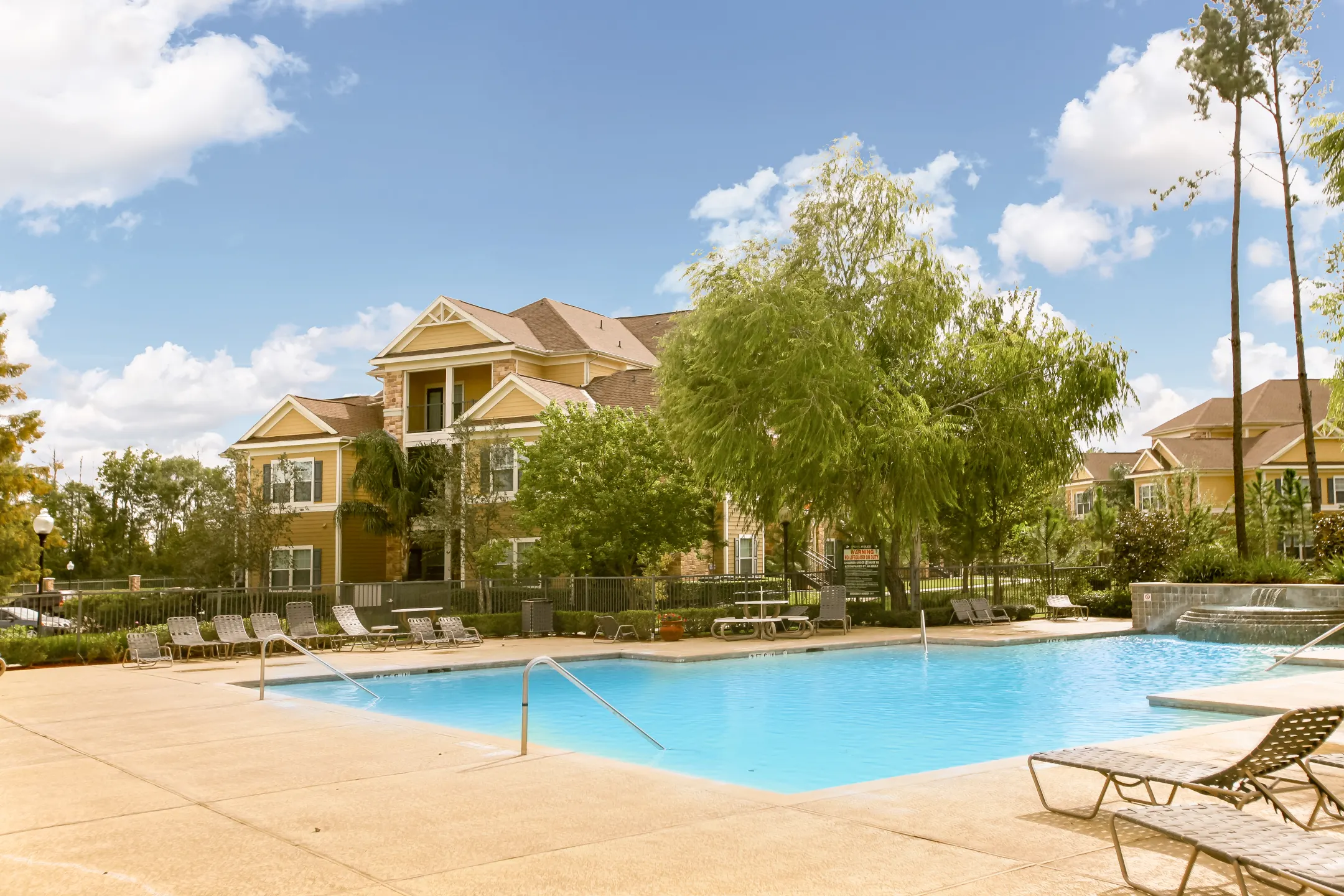 Pool - The Mansions At Turkey Creek - Humble, TX