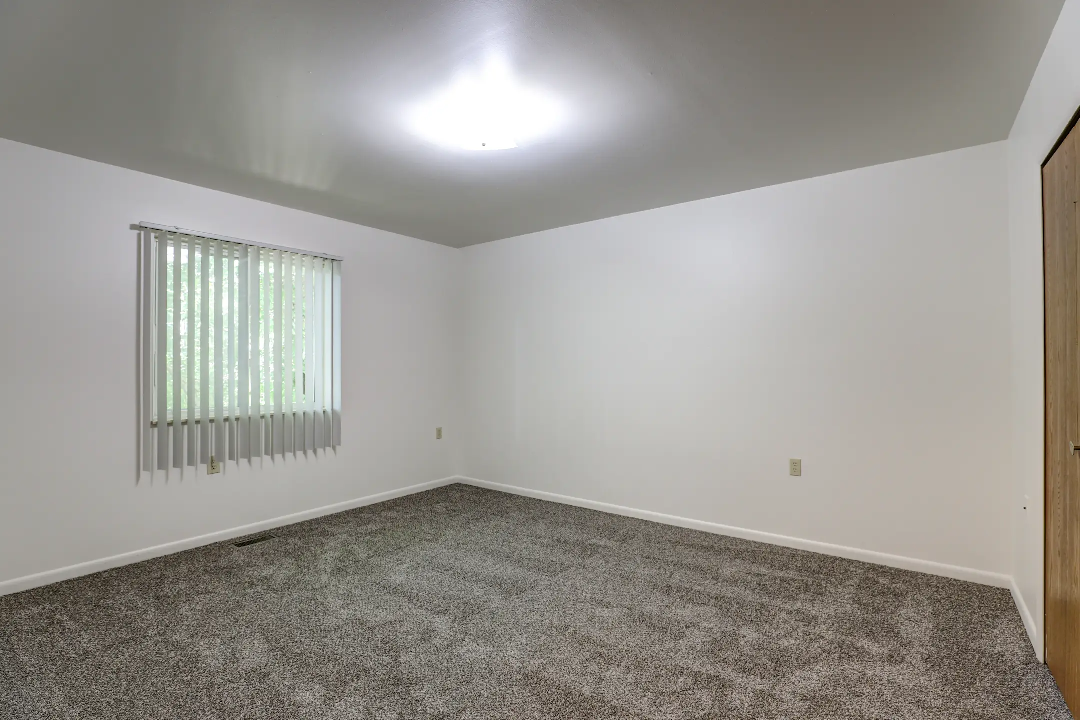 Hazel Park Apartments 560 Dover St Apt 3 Mount Morris, MI