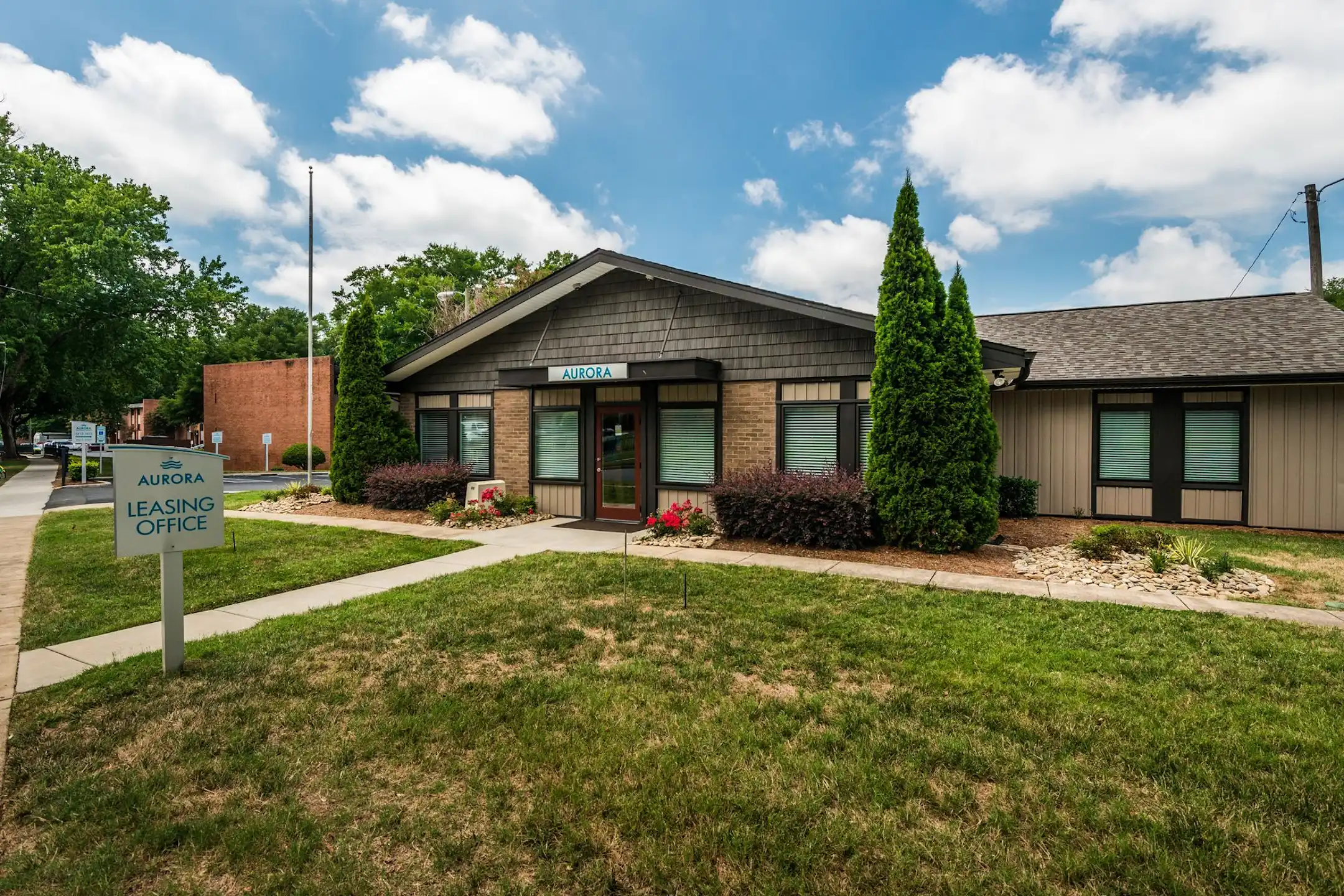 Aurora Apartments Charlotte, NC 28205