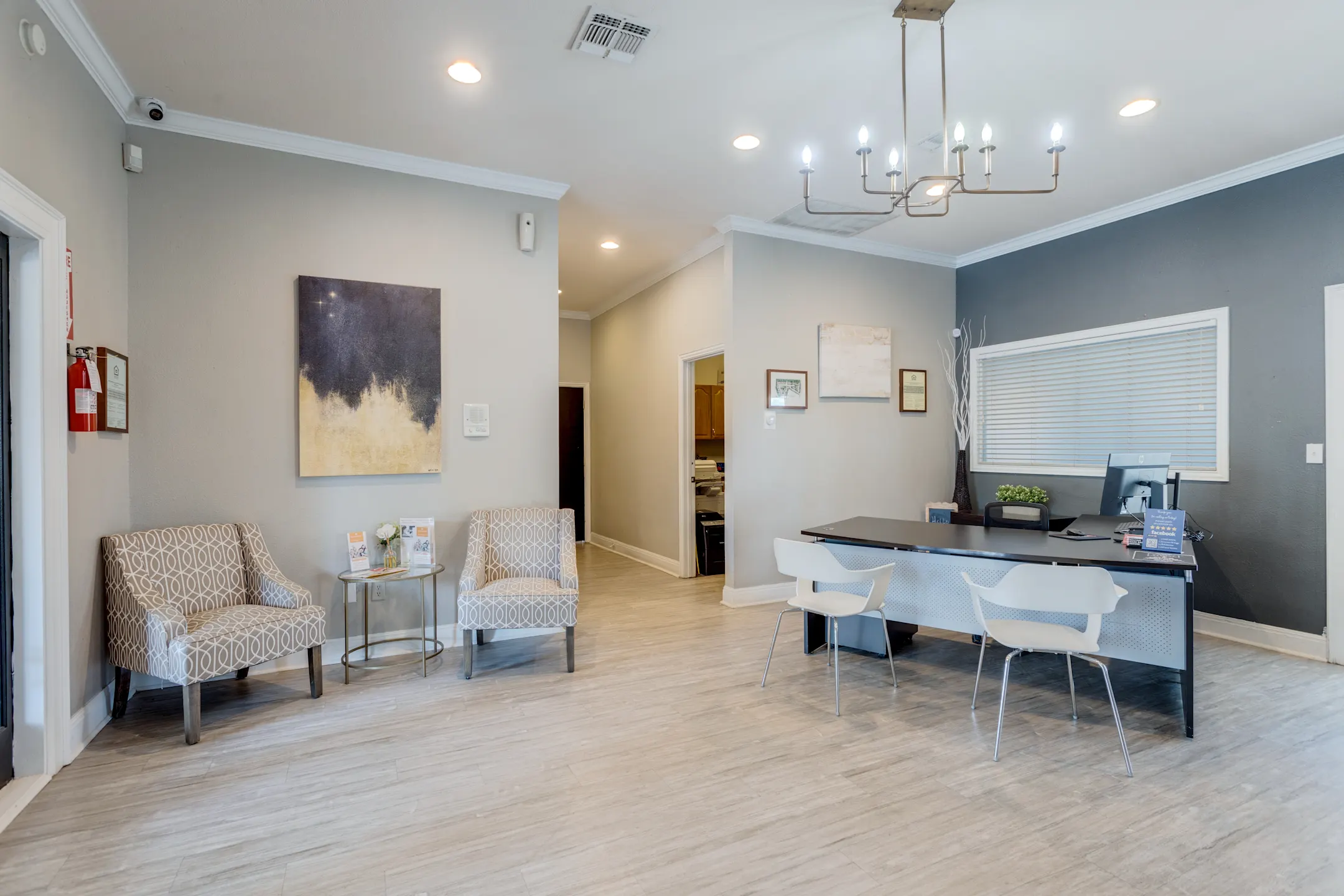 Living Room - Peppermill Apartments - Universal City, TX