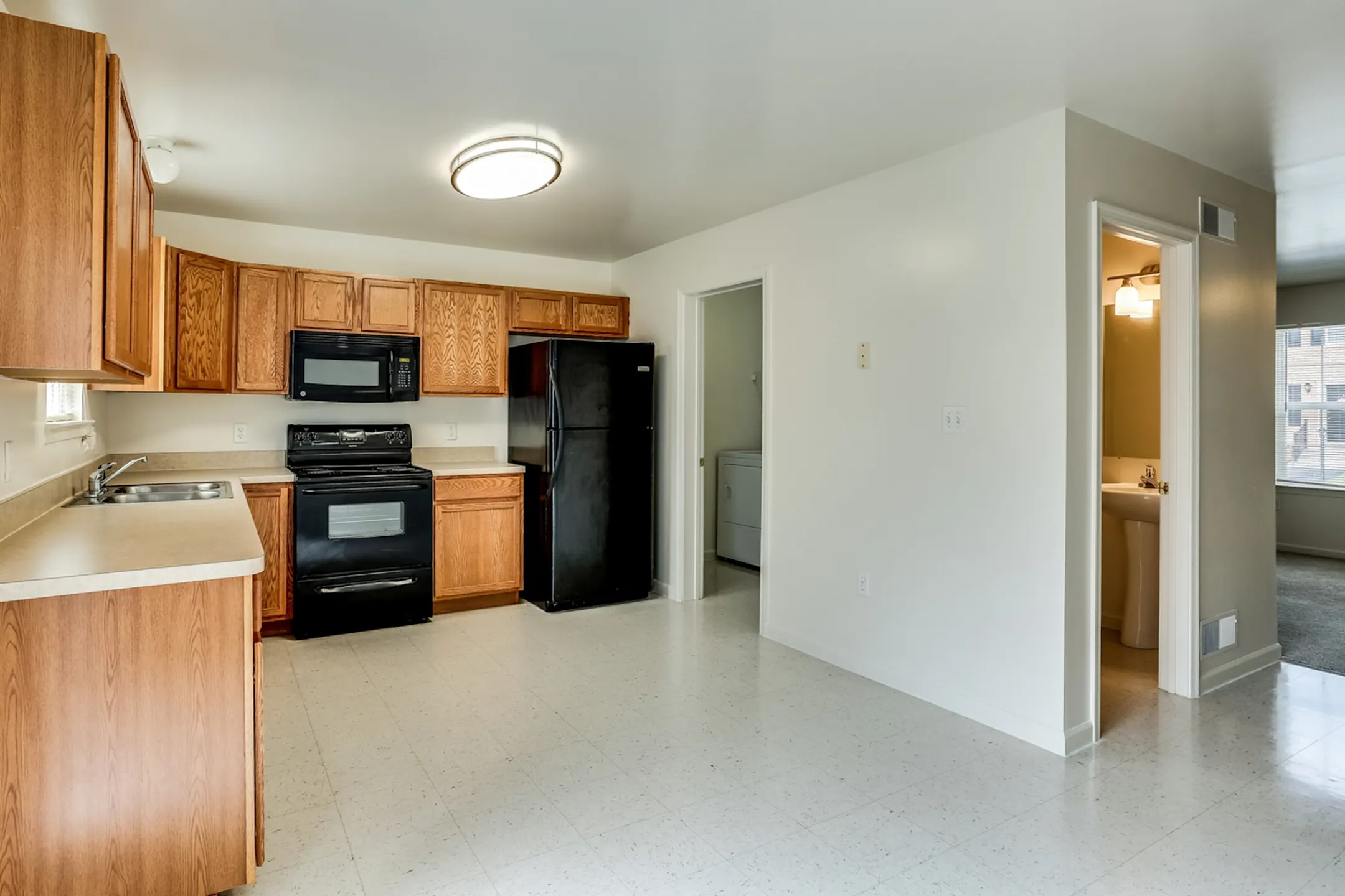 Greenbriar Estates 500 Graffius Road York, PA Apartments for Rent