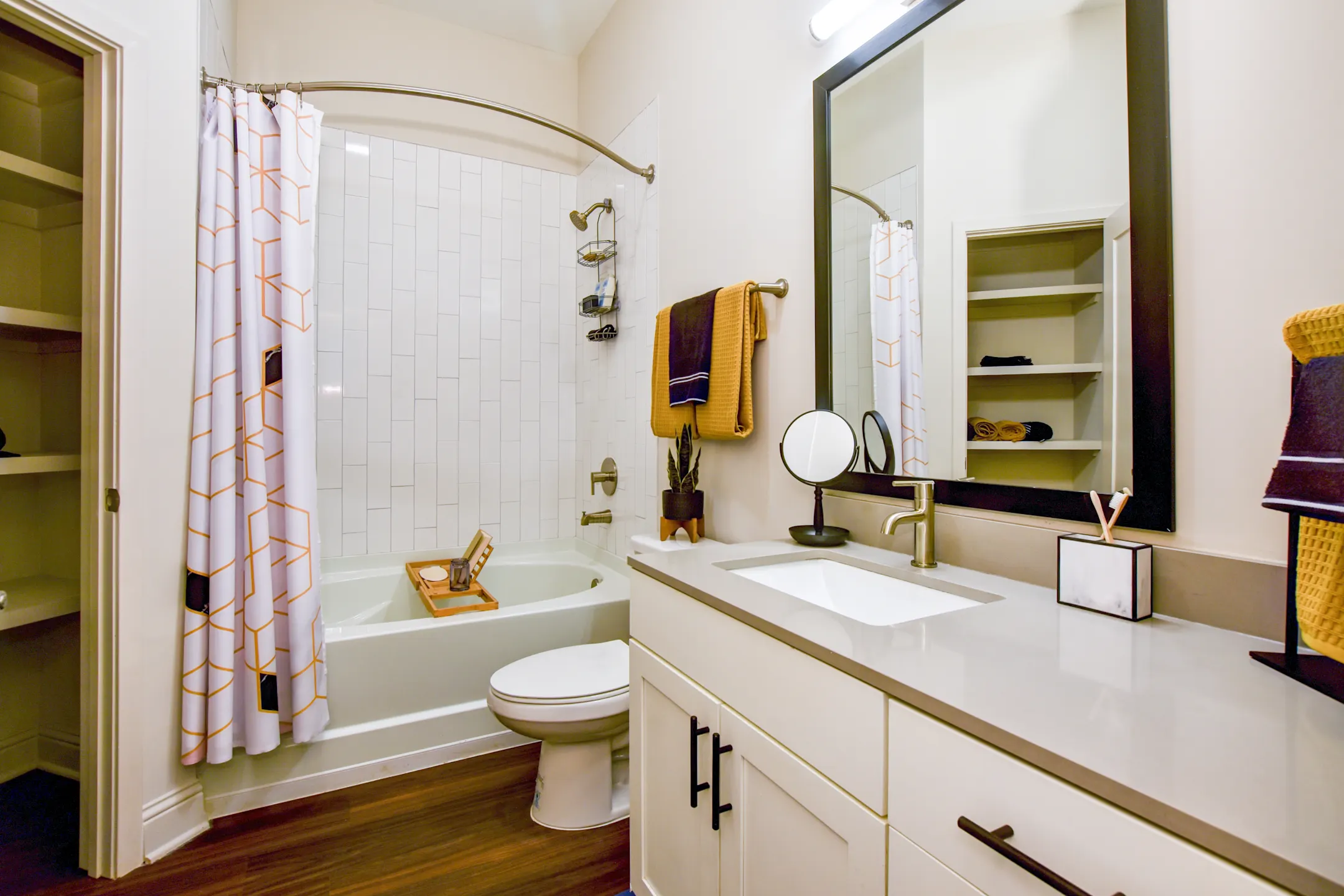 Metronome at MidCity University Drive Northwest Huntsville, AL