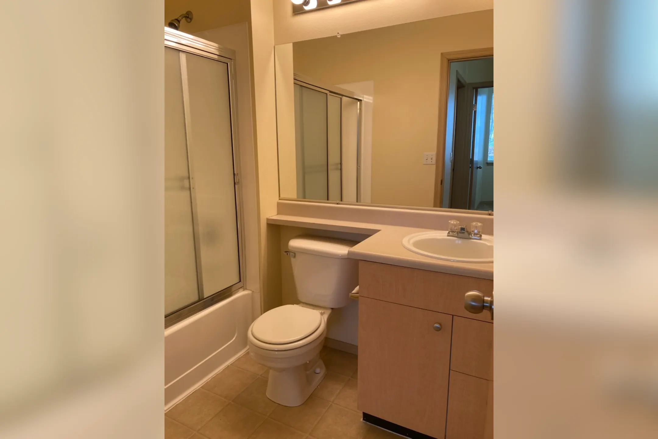 Bathroom - The Oasis Apartments - Tacoma, WA