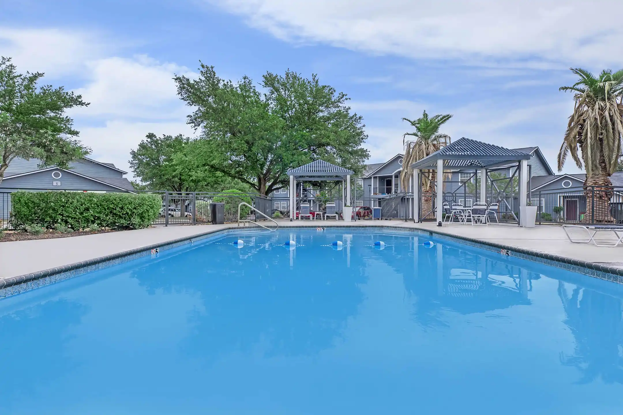 Shadow Creek Apartments Converse, TX 78109