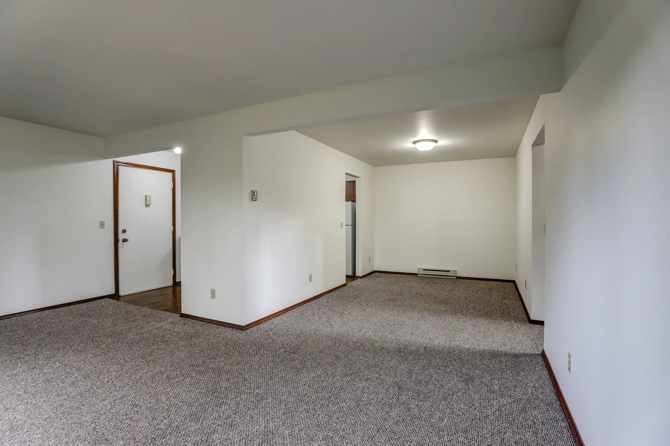 Silver Creek Apartments 11883 Silver Creek Dr Birch Run, MI