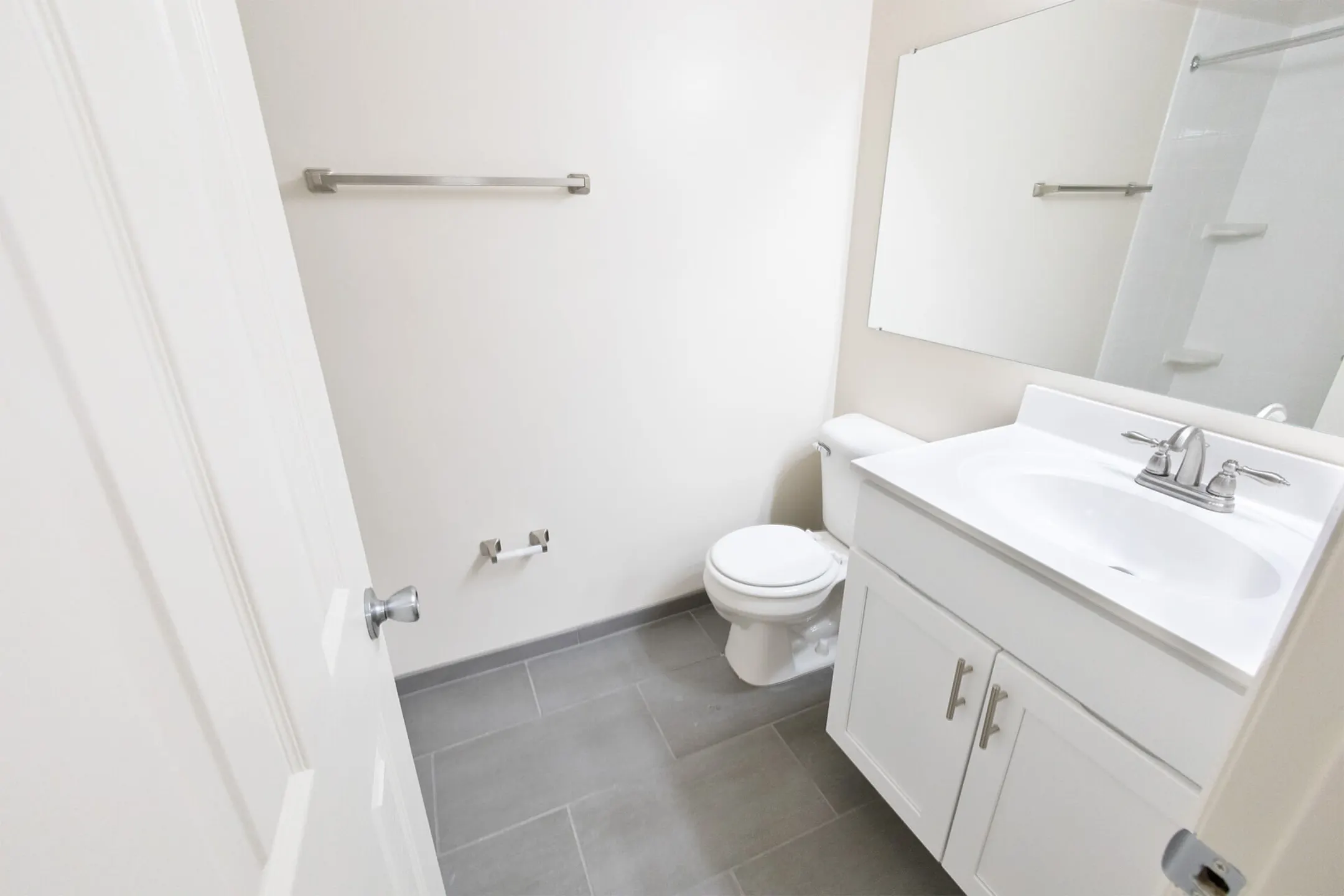 Bathroom - Summit Park Communities - Philadelphia, PA