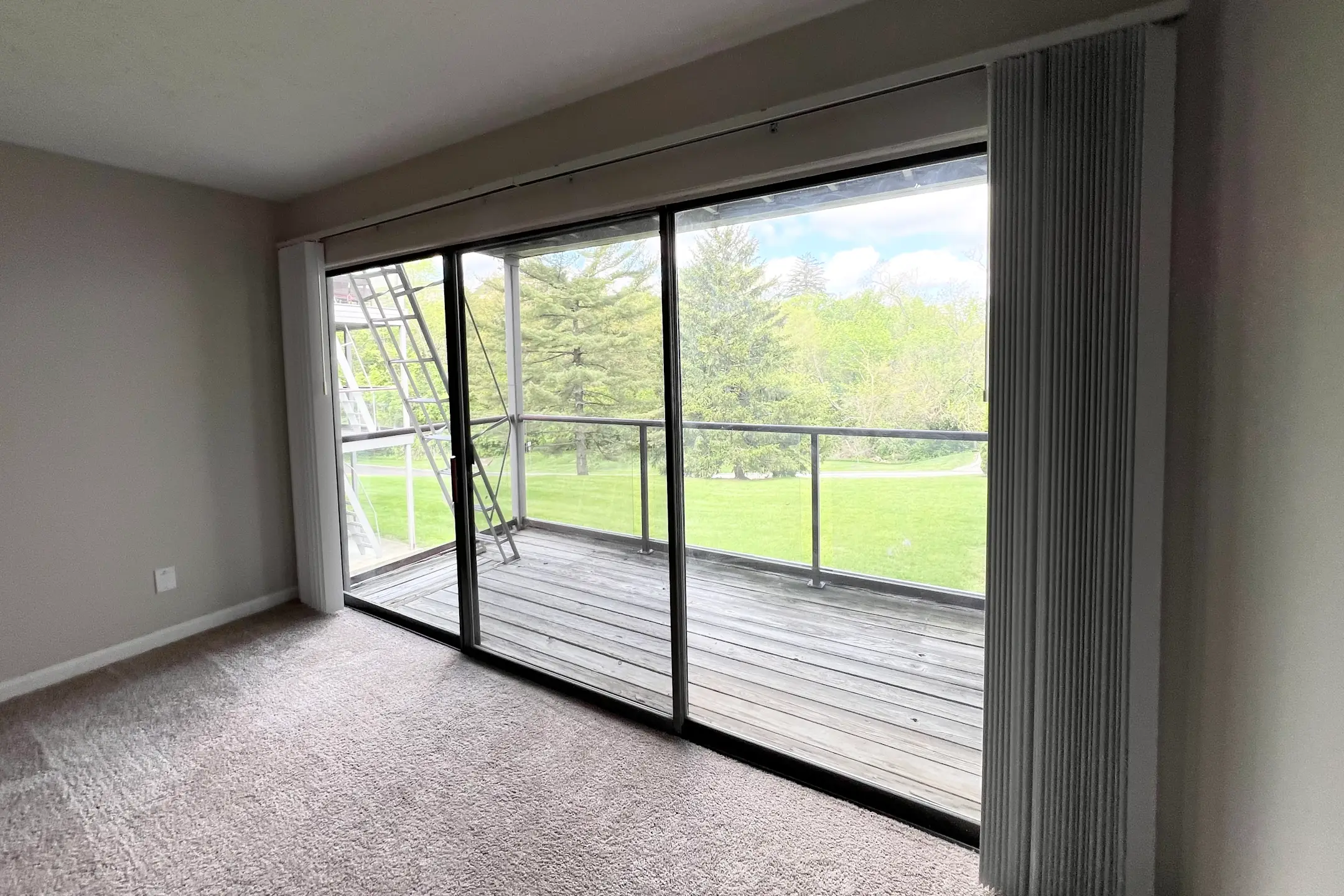 The Bluffs at Devou Park Apartments Covington, KY 41011