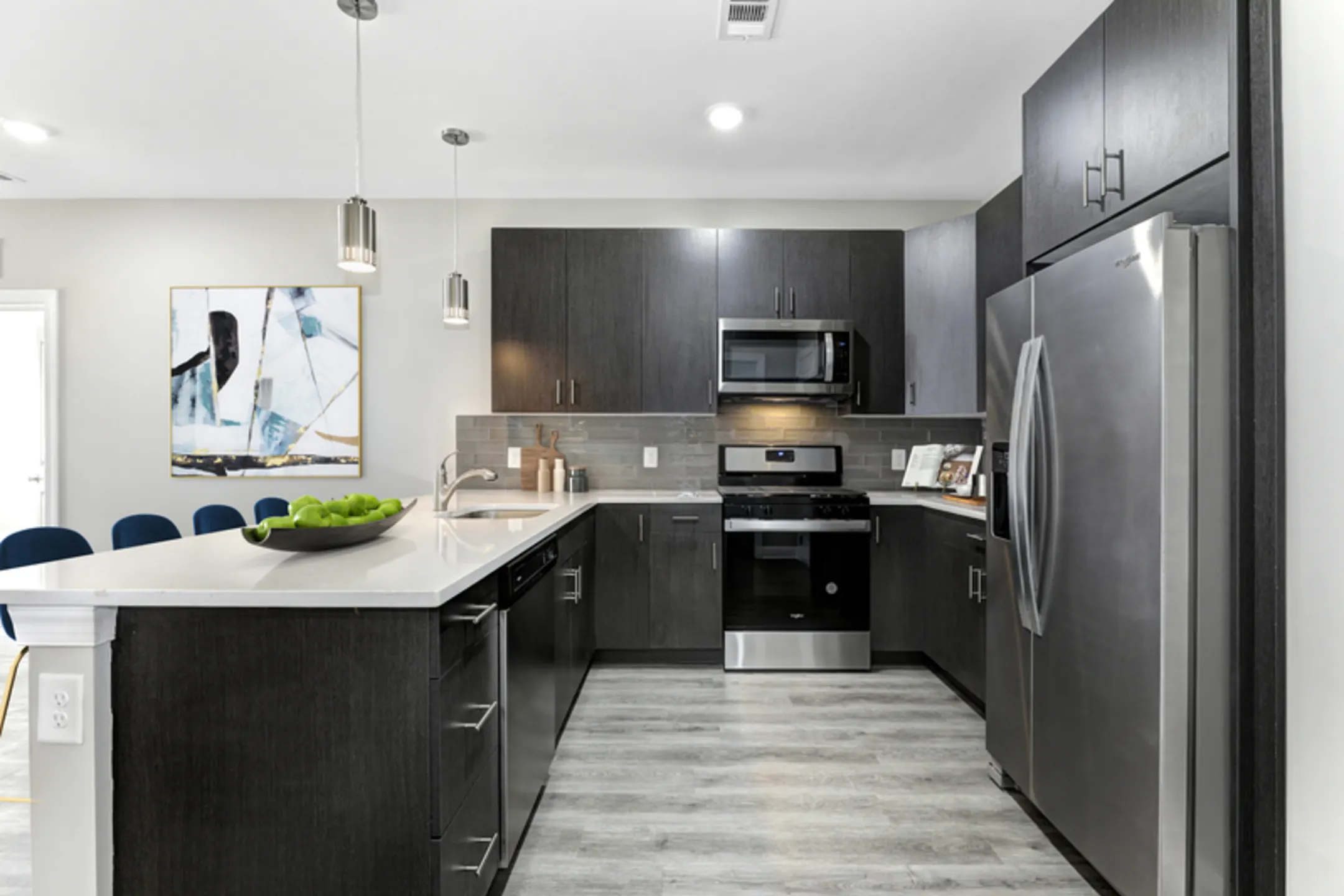 Walnut Hill Apartments Clark, NJ 07066