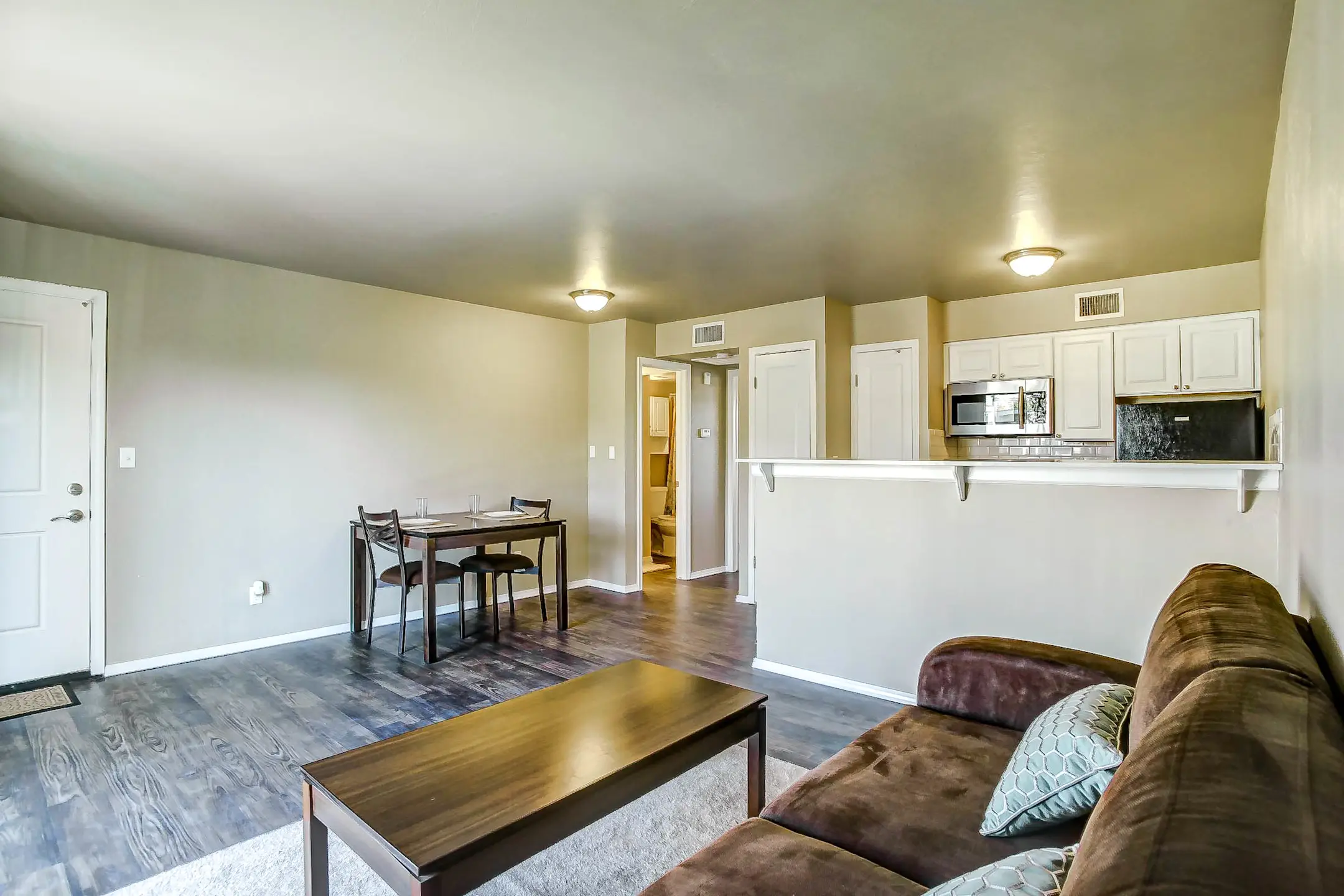 The Terraces at Lakehurst Apartments Oklahoma City, OK 73120