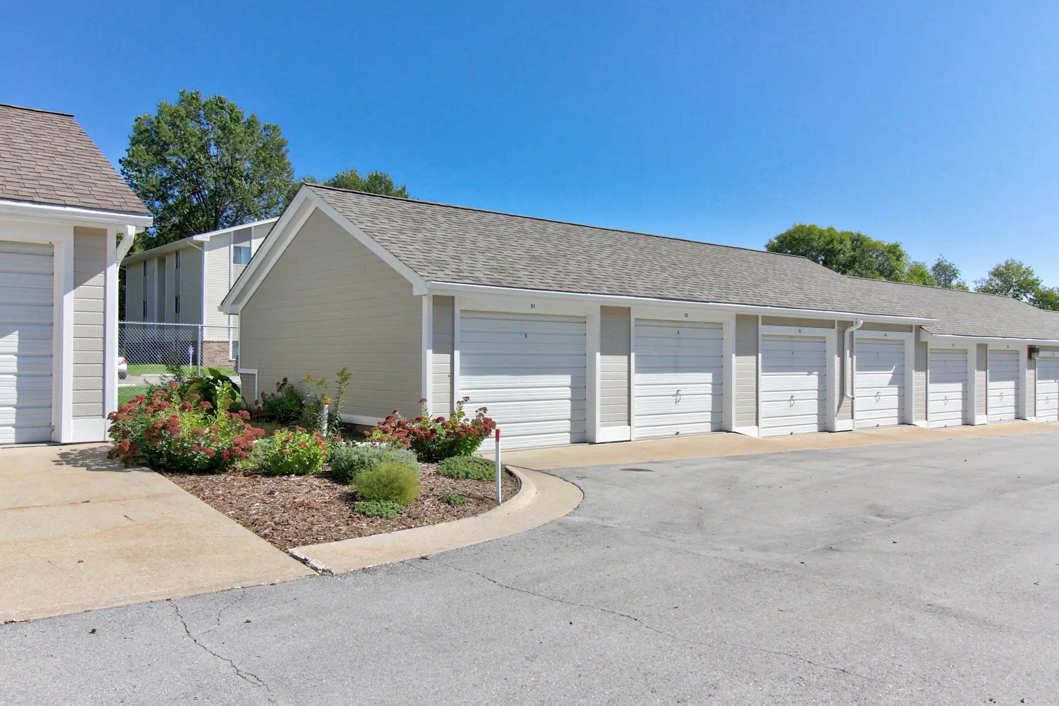 Linden West Apartments 1203 W 2nd Ave Indianola, IA Apartments for