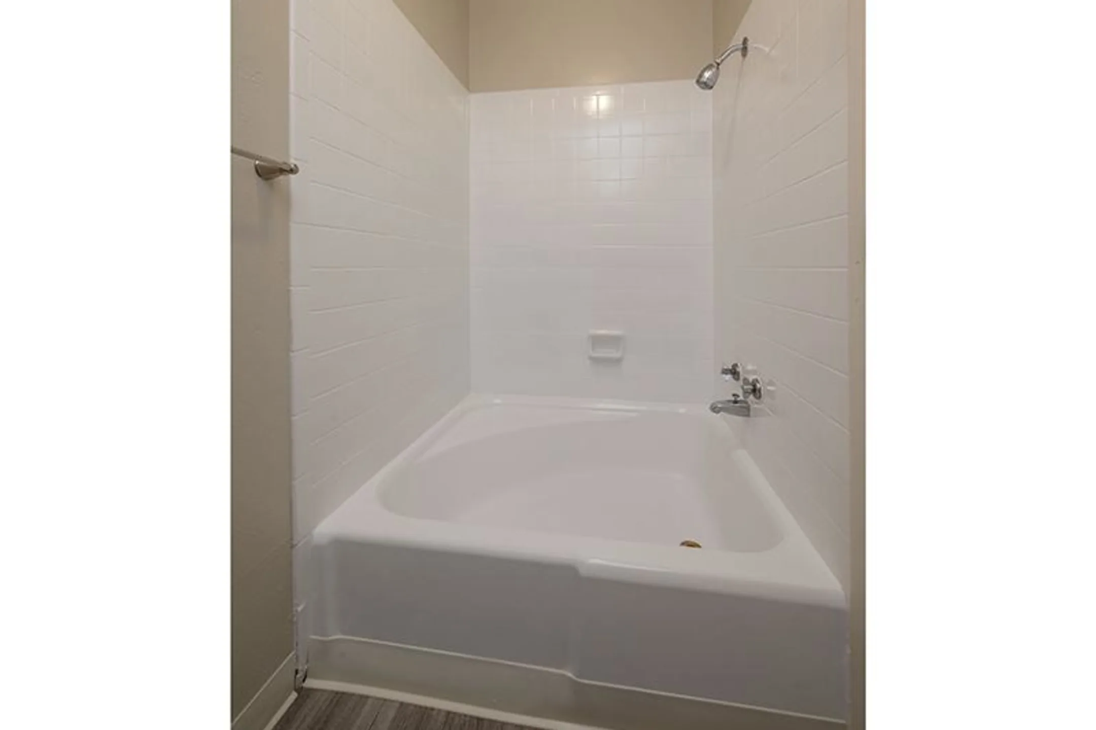 Bathroom - Chelsea Village - Albuquerque, NM