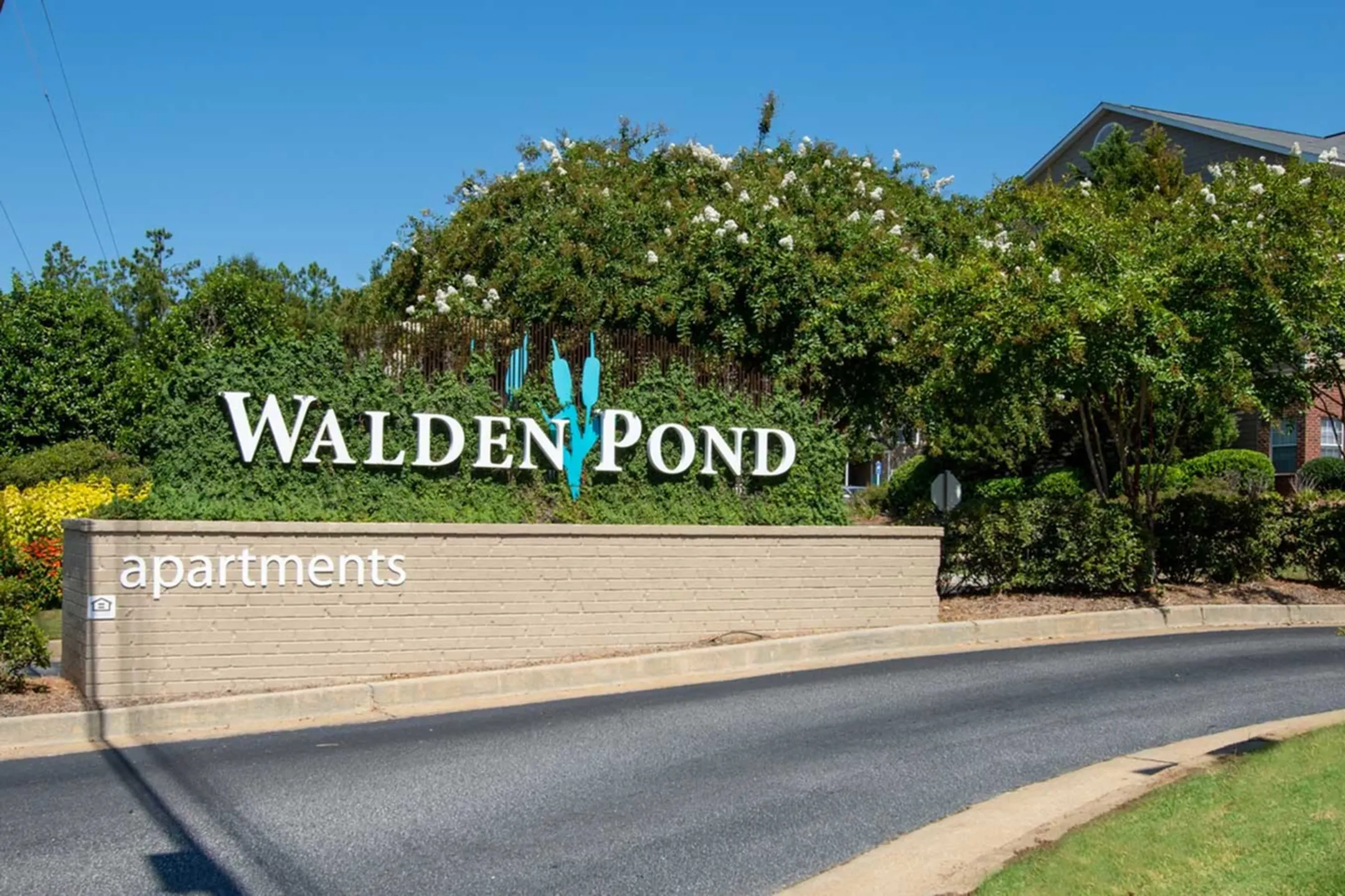 Community Signage - Walden Pond - Columbus, GA