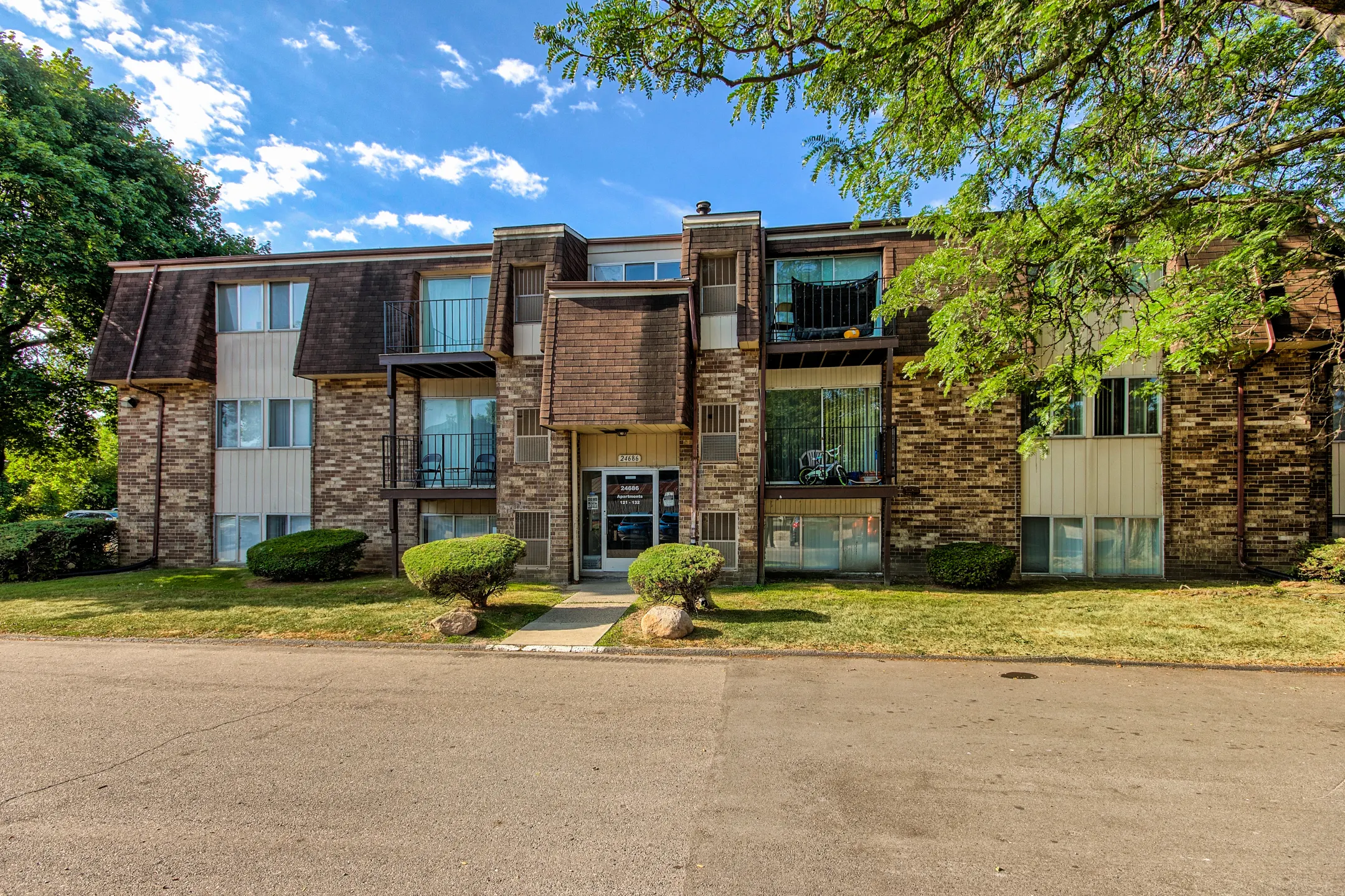 The Glens Apartments Apartments Harrison Township, MI 48045