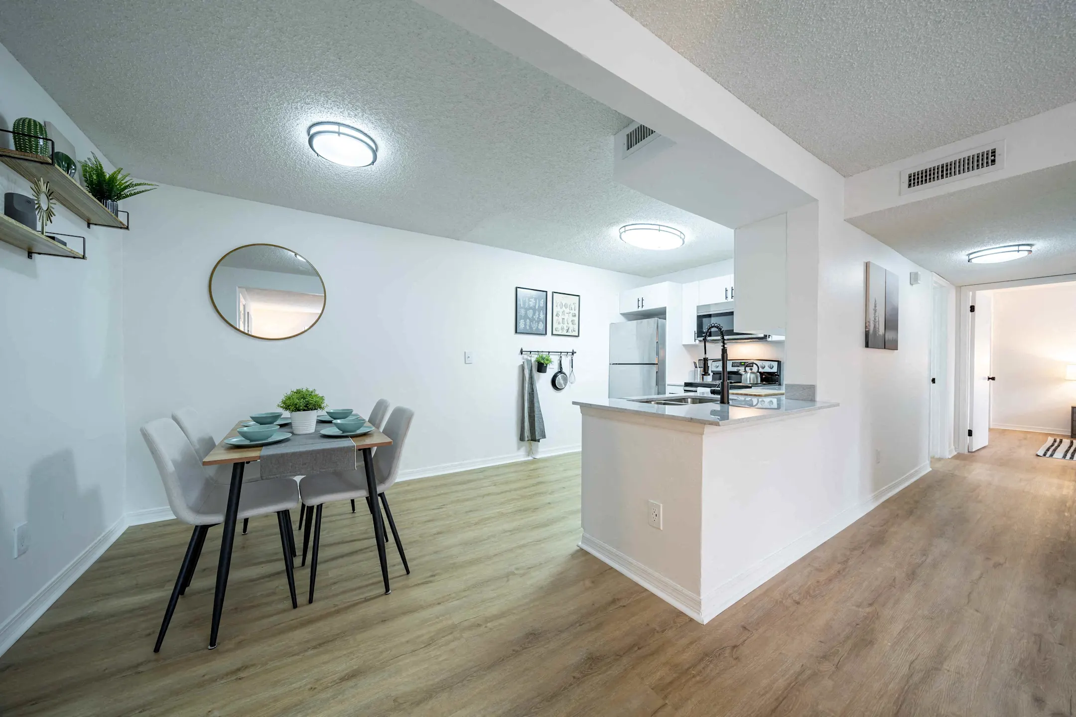 Northlake Apartments 2445 Dunn Ave Jacksonville, FL Apartments for