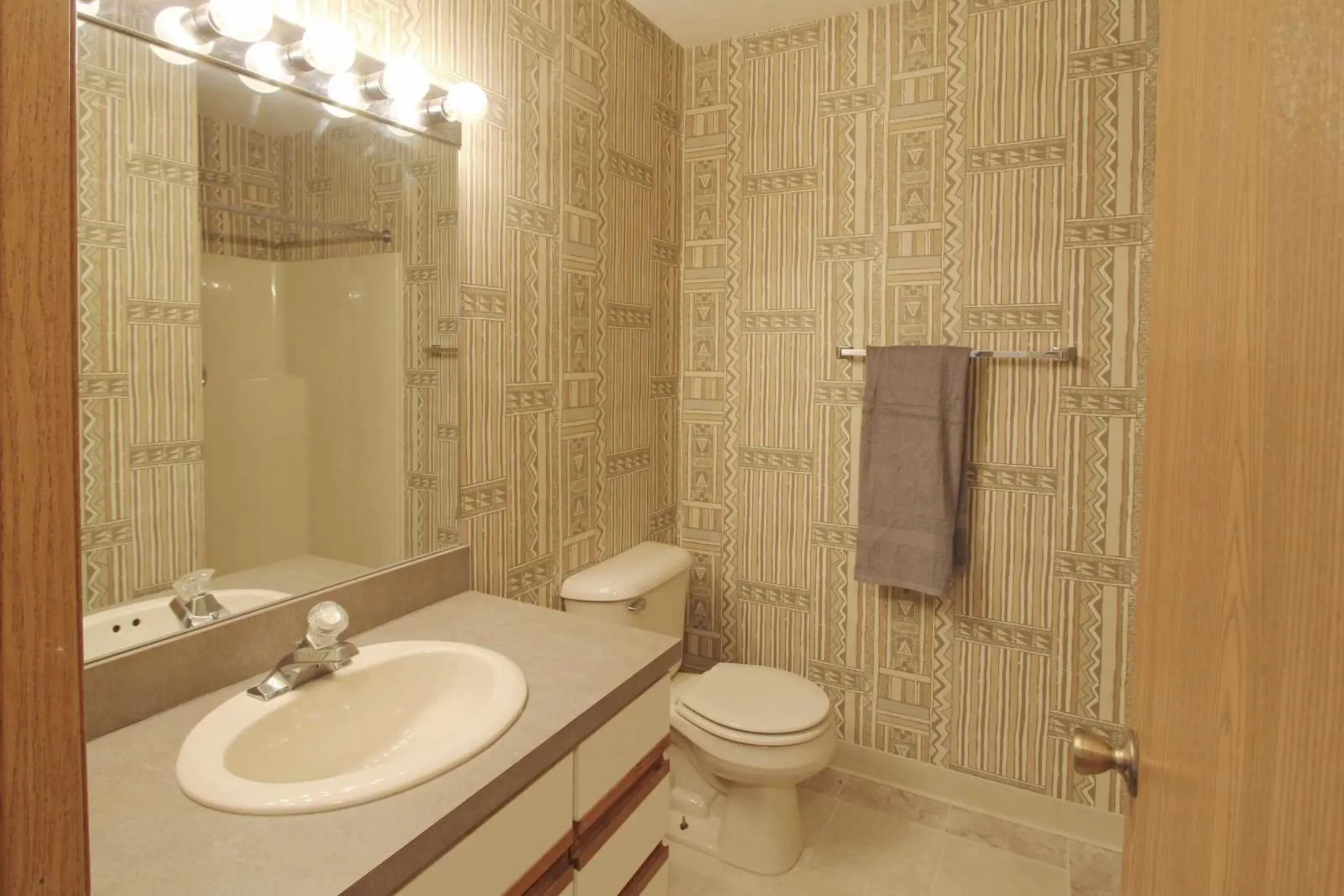 Bathroom - Timber Top Apartments & Townhomes - Akron, OH