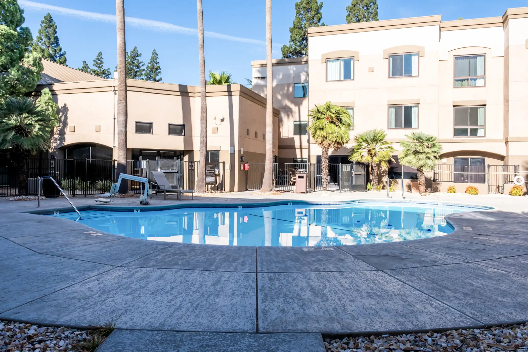 Vivo Rancho Cordova 11260 Point East Drive Rancho Cordova, CA