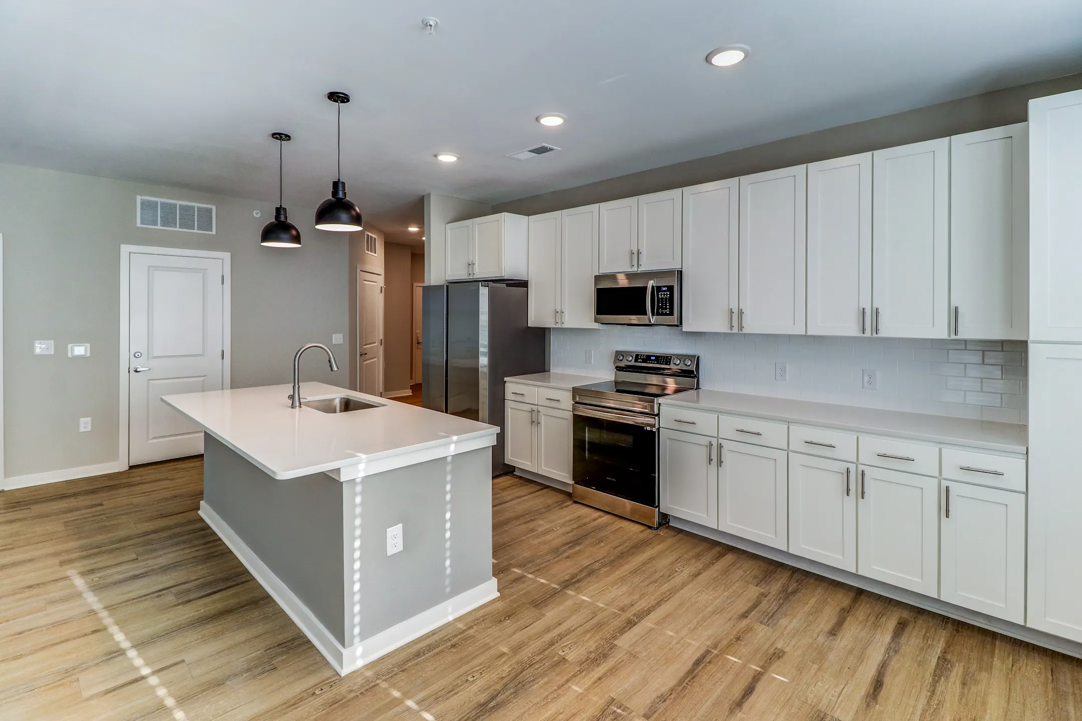 Kitchen - Mosby at Bridge Street - Huntsville, AL
