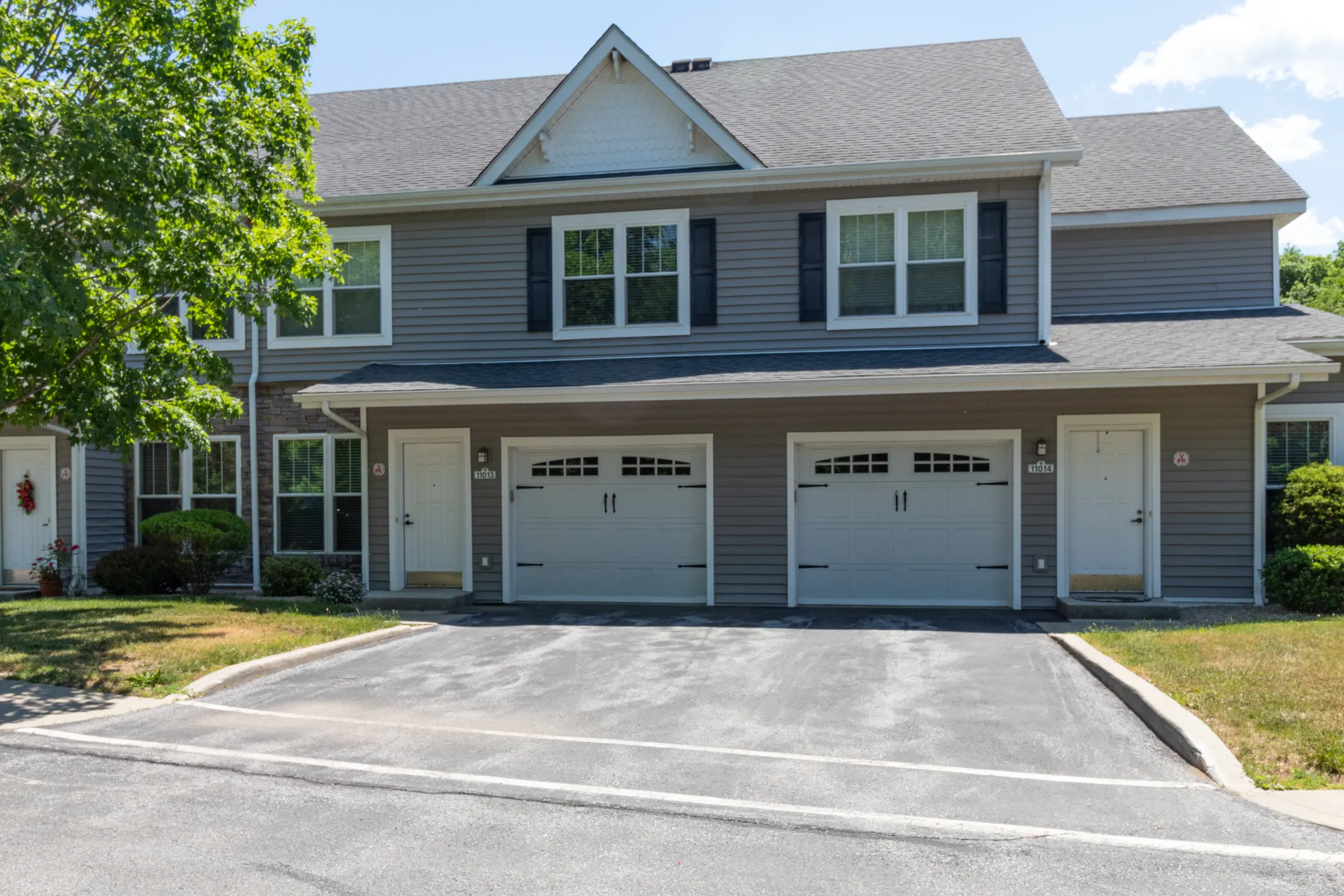 Brookside Meadows Apartments Pleasant Valley, NY 12569