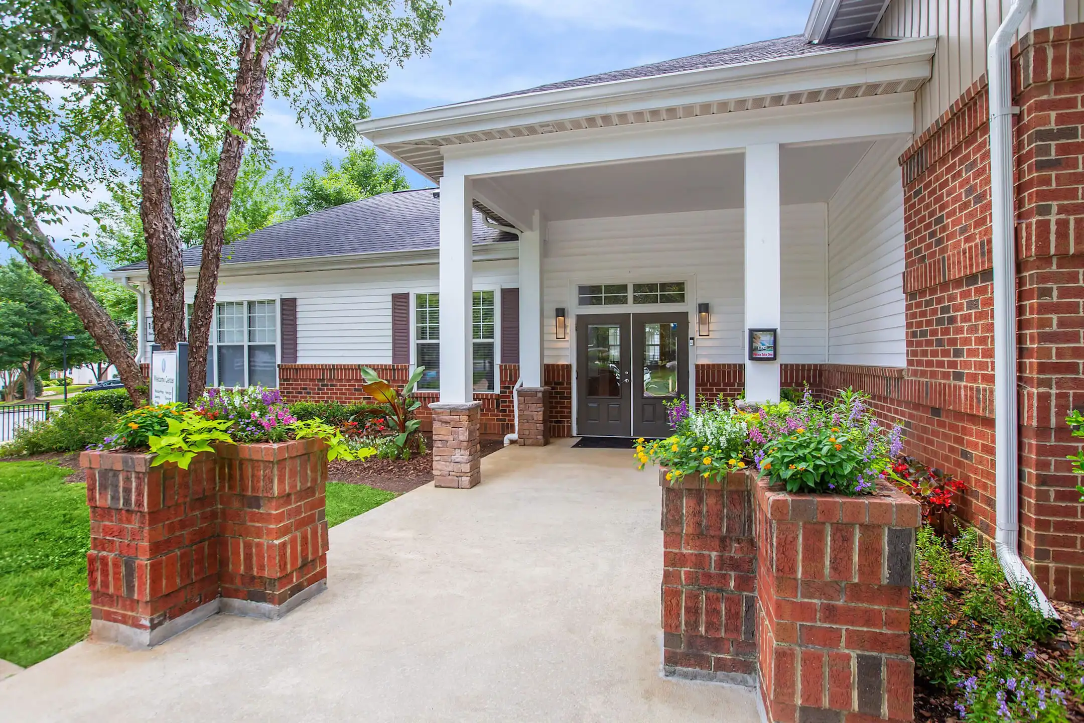 The Lofts at Strickland Glen 12203 Strickland Rd Raleigh, NC