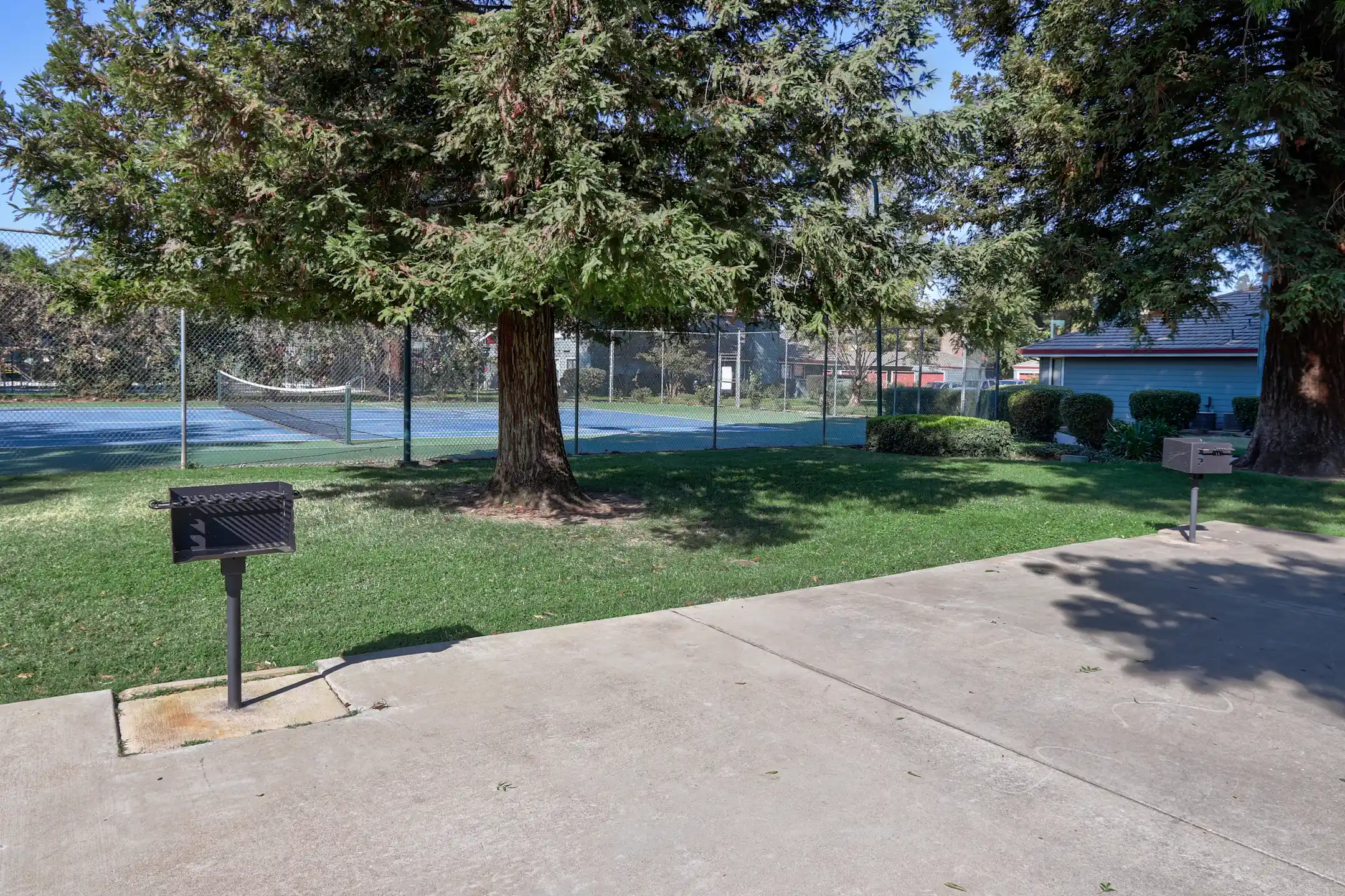 Lakeshore Meadows Apartments Lodi, CA 95242