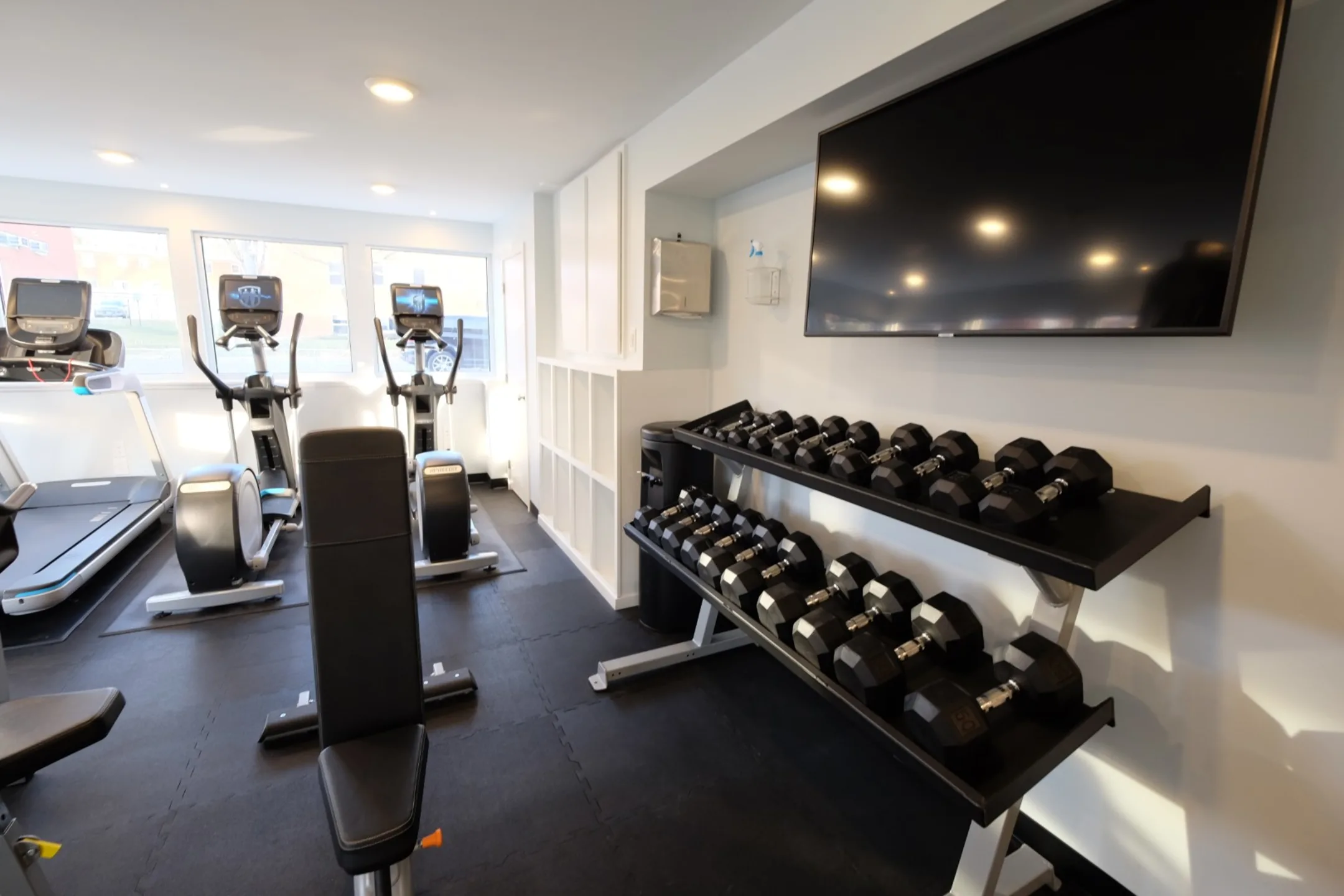 Fitness Weight Room - YG Flats - Saint Paul, MN